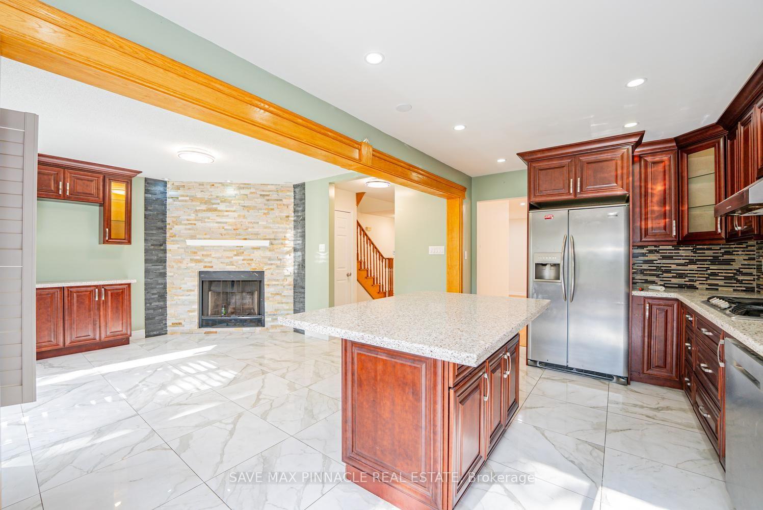 Photo 15 of 3118 Shadetree Drive, Mississauga, Meadowvale — HOMEH