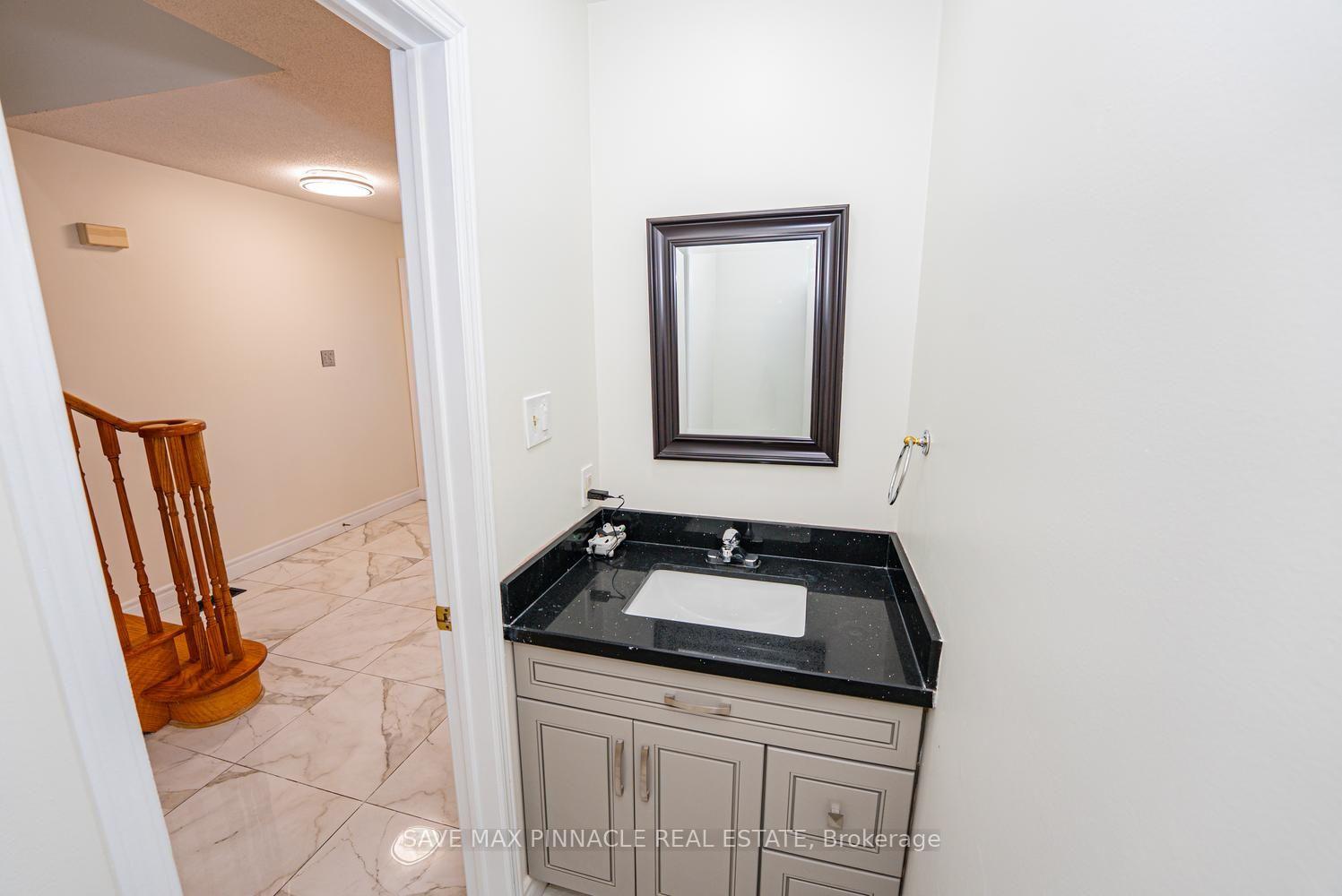 Photo 17 of 3118 Shadetree Drive, Mississauga, Meadowvale — HOMEH