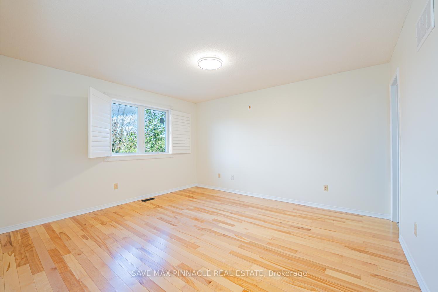 Photo 21 of 3118 Shadetree Drive, Mississauga, Meadowvale — HOMEH