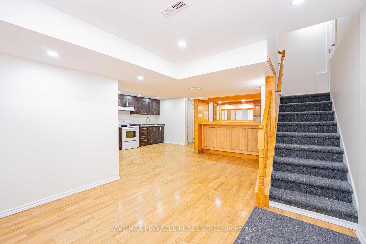 Photo 34 of 3118 Shadetree Drive, Mississauga, Meadowvale — HOMEH