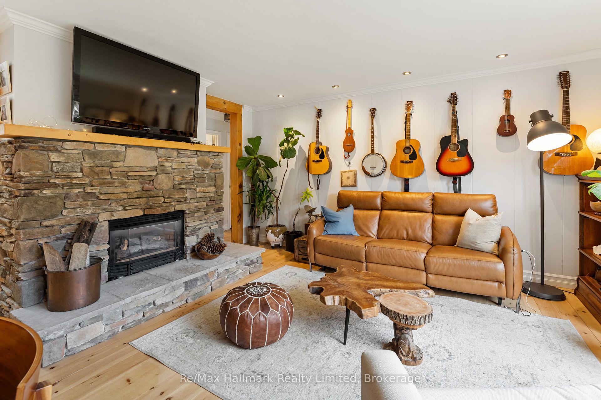 Photo 17 of 140 Woodward Street, Bracebridge — HOMEH