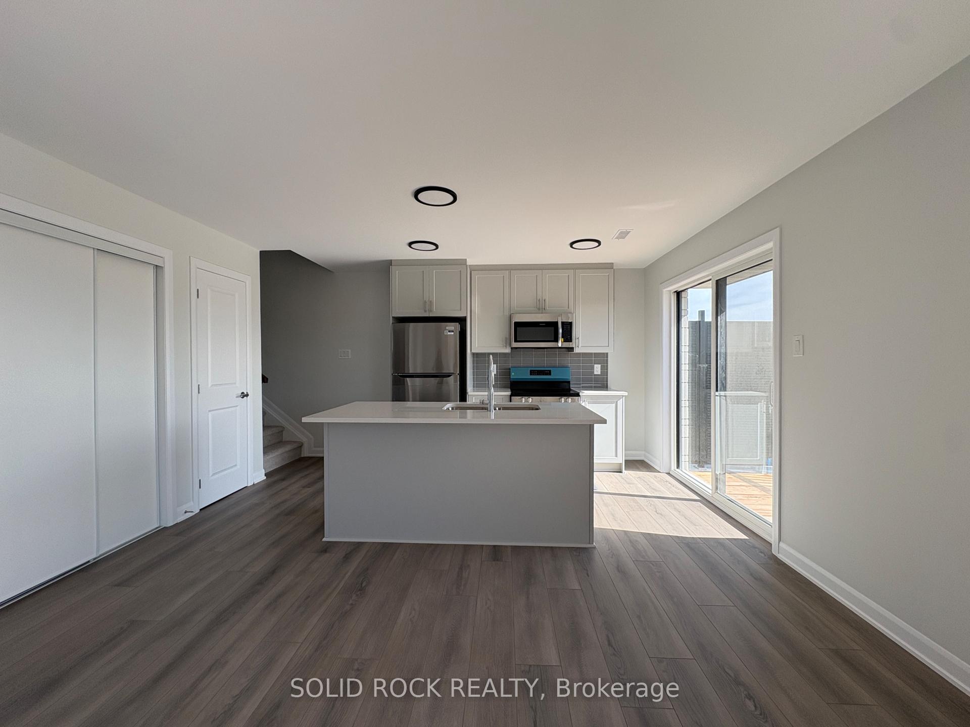 Photo 10 of Unit 18, 1001 Glenroy Gilbert Drive, Ottawa, Barrhaven - Strandherd — HOMEH