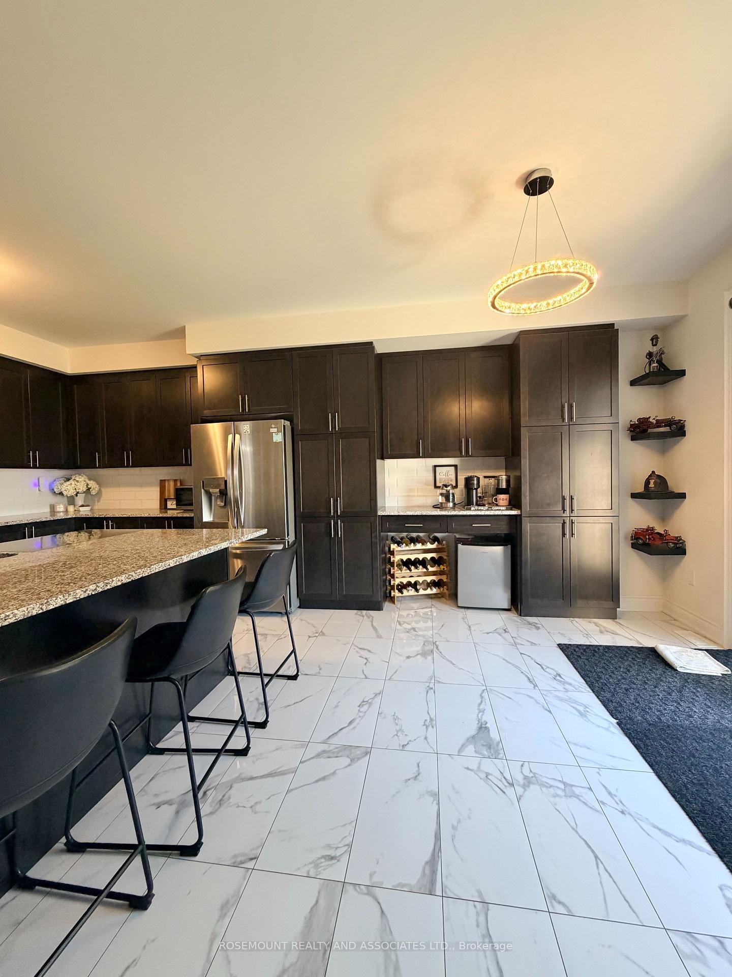 Photo 5 of 94 Wamsley Crescent, Clarington, Newcastle — HOMEH
