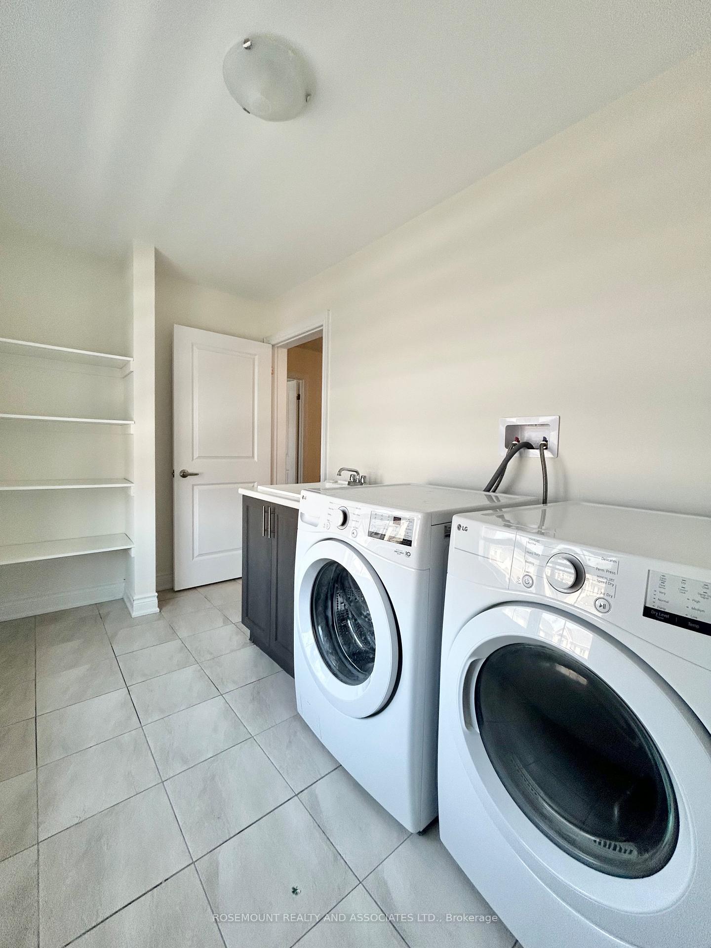 Photo 10 of 94 Wamsley Crescent, Clarington, Newcastle — HOMEH