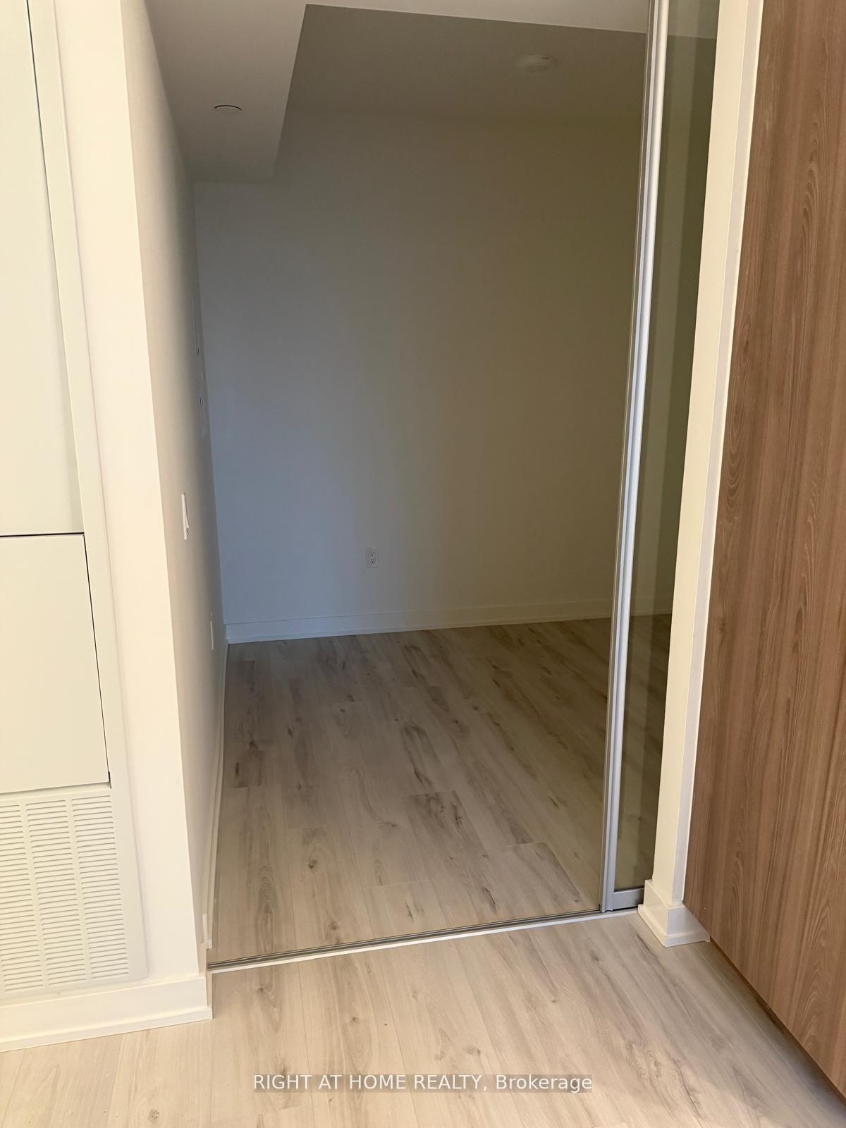 Photo 16 of Unit 513, 110 Broadway Avenue, Toronto, Mount Pleasant West — HOMEH