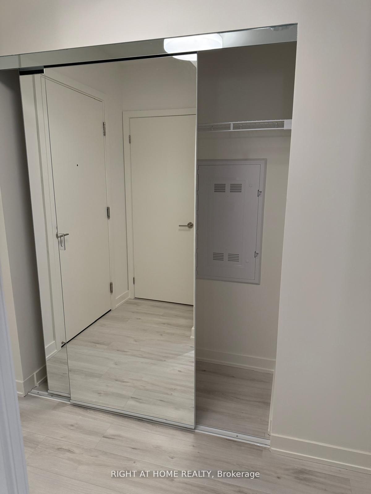 Photo 17 of Unit 513, 110 Broadway Avenue, Toronto, Mount Pleasant West — HOMEH