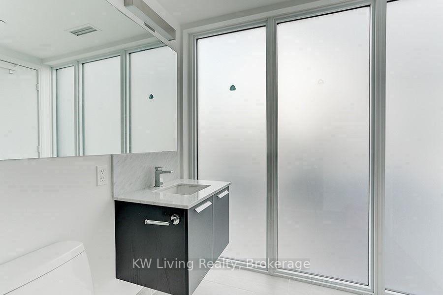 Photo 10 of Unit 3310, 28 Wellesley Street E, Toronto, Church-Yonge Corridor — HOMEH