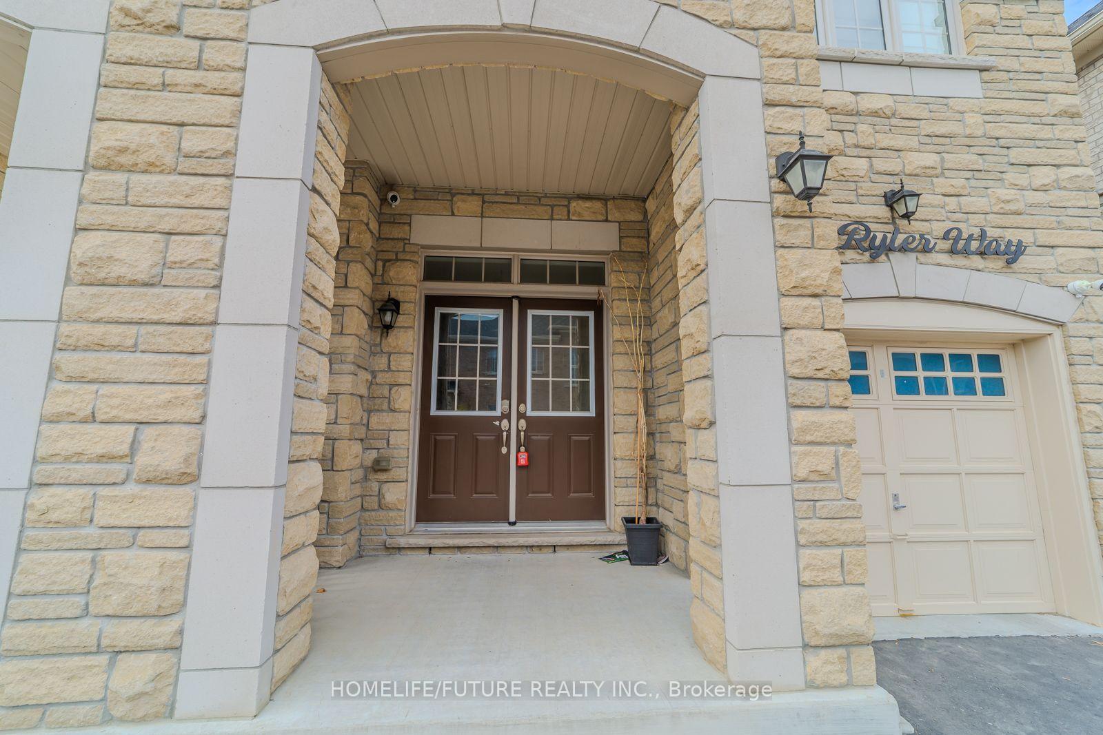 Photo 5 of 56 Ryler Way, Markham, Cedarwood — HOMEH