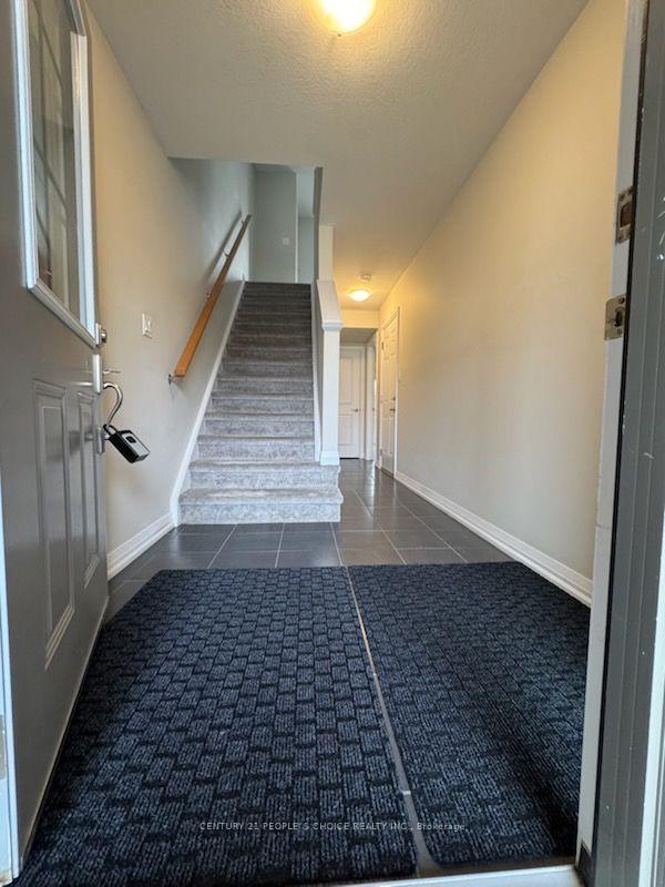 Photo 3 of 92 Monarch Woods Drive, Kitchener, KW Hospital — HOMEH