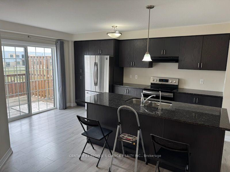 Photo 4 of 92 Monarch Woods Drive, Kitchener, KW Hospital — HOMEH