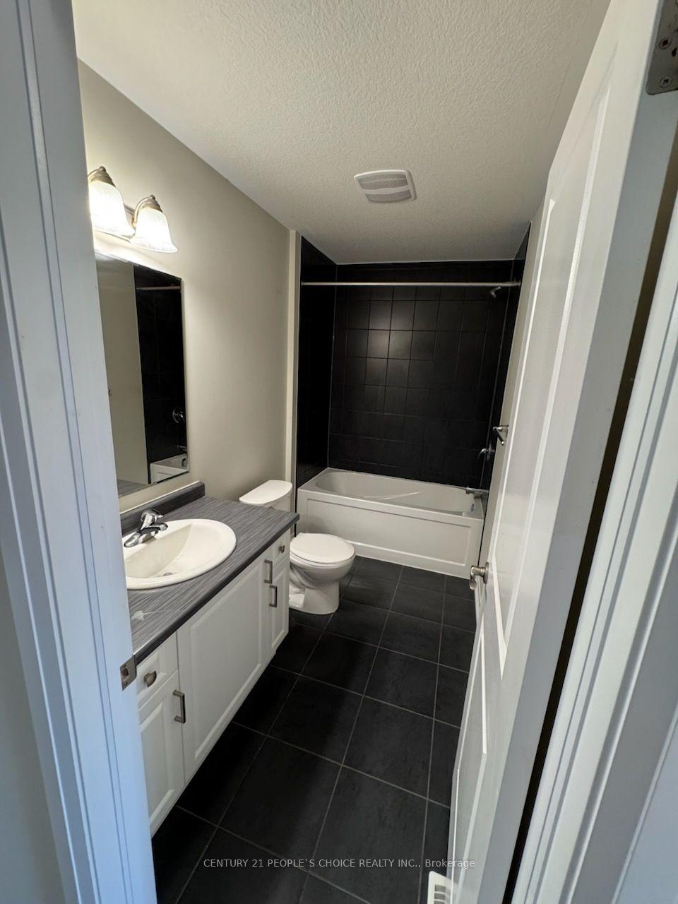 Photo 14 of 92 Monarch Woods Drive, Kitchener, KW Hospital — HOMEH
