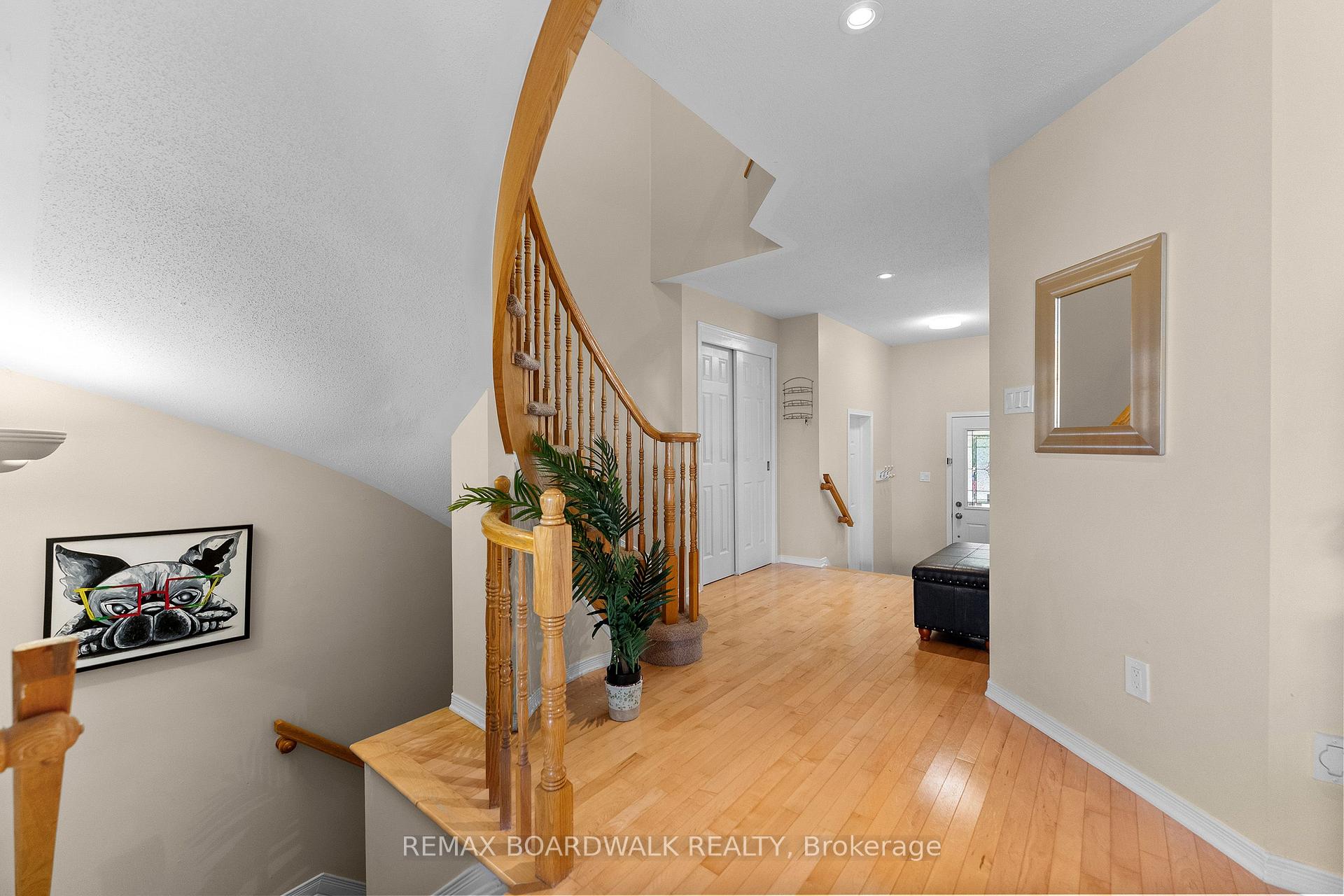Photo 9 of 302 Statewood Drive, Ottawa, Kanata - Morgan's Grant/South March — HOMEH