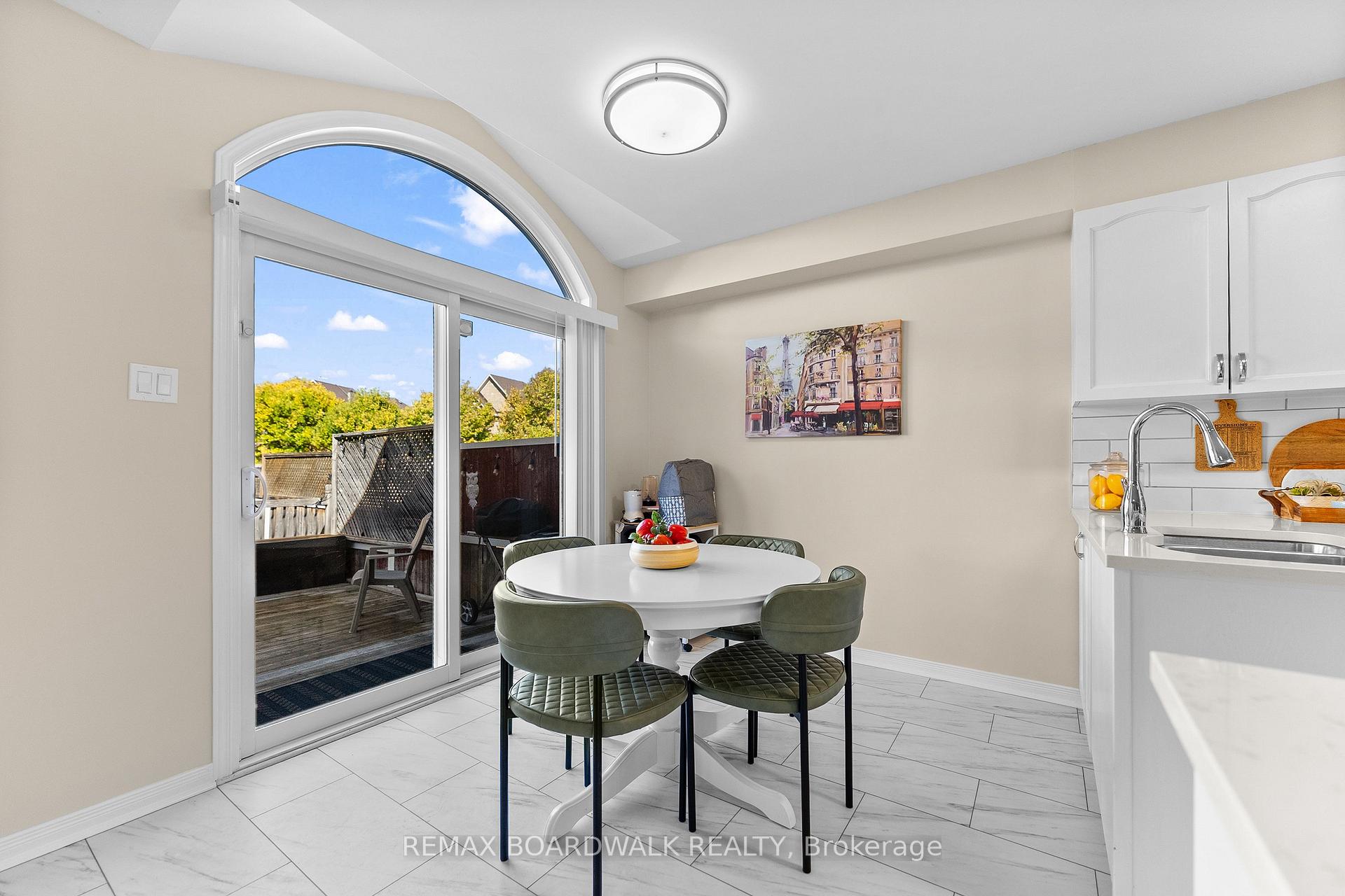 Photo 14 of 302 Statewood Drive, Ottawa, Kanata - Morgan's Grant/South March — HOMEH