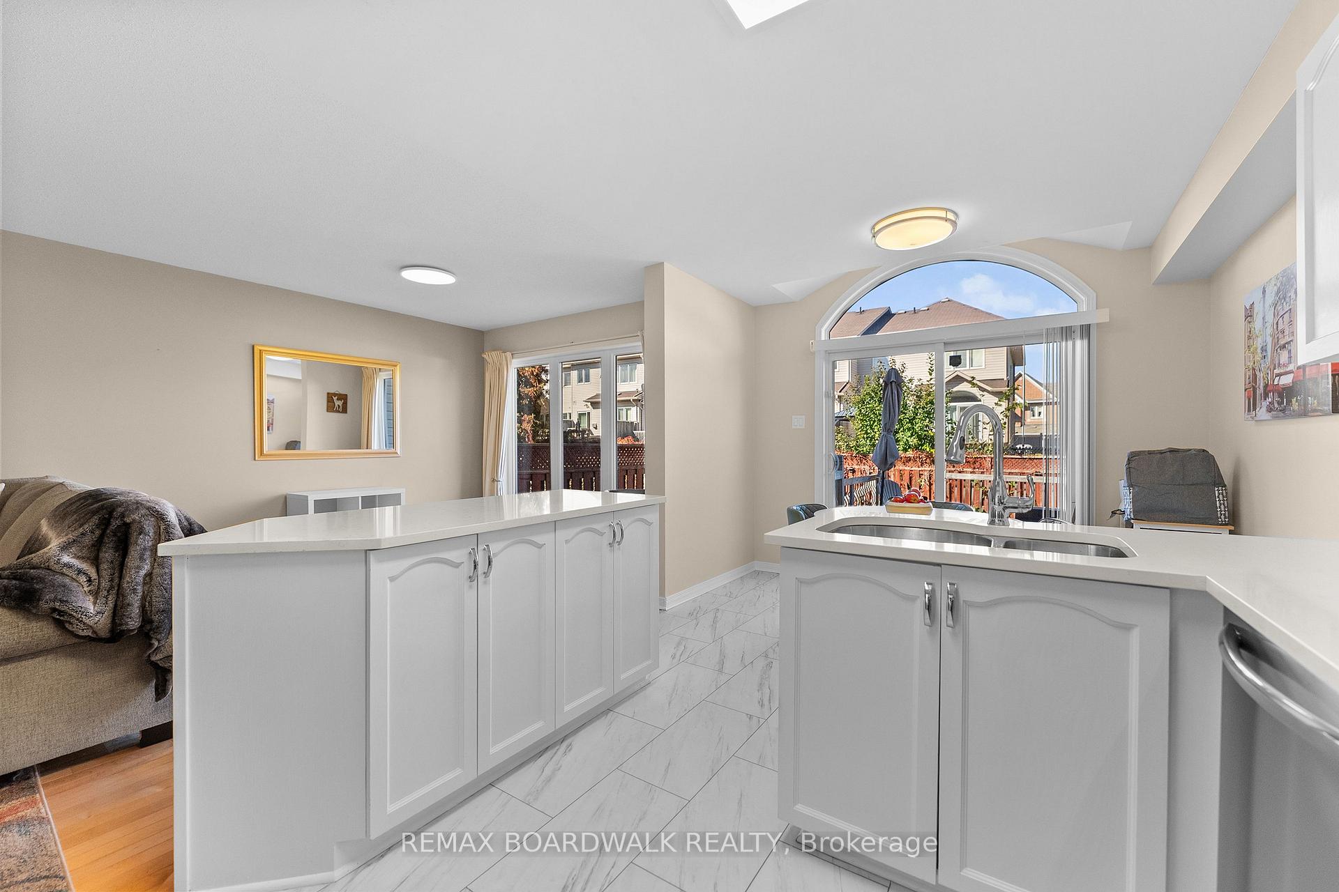 Photo 16 of 302 Statewood Drive, Ottawa, Kanata - Morgan's Grant/South March — HOMEH