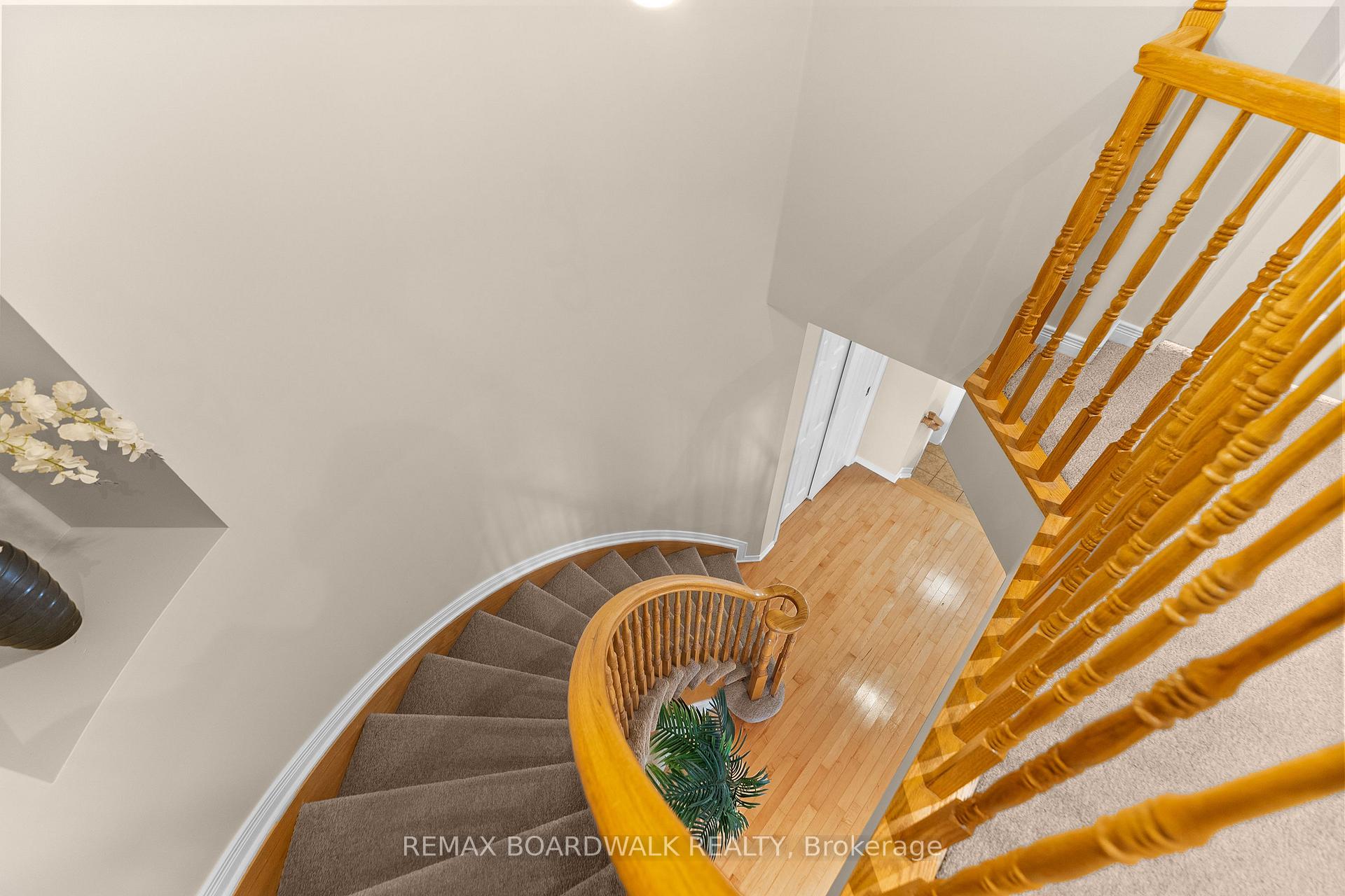 Photo 19 of 302 Statewood Drive, Ottawa, Kanata - Morgan's Grant/South March — HOMEH