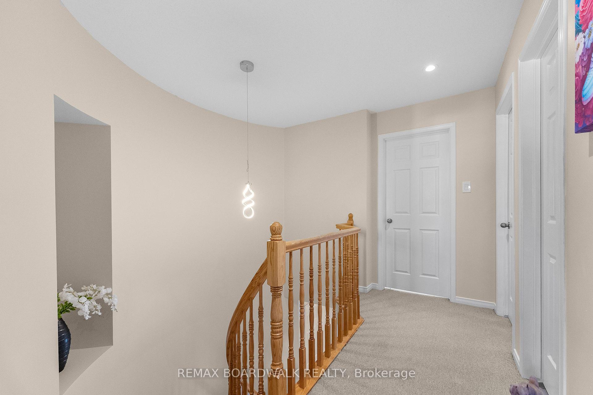 Photo 21 of 302 Statewood Drive, Ottawa, Kanata - Morgan's Grant/South March — HOMEH