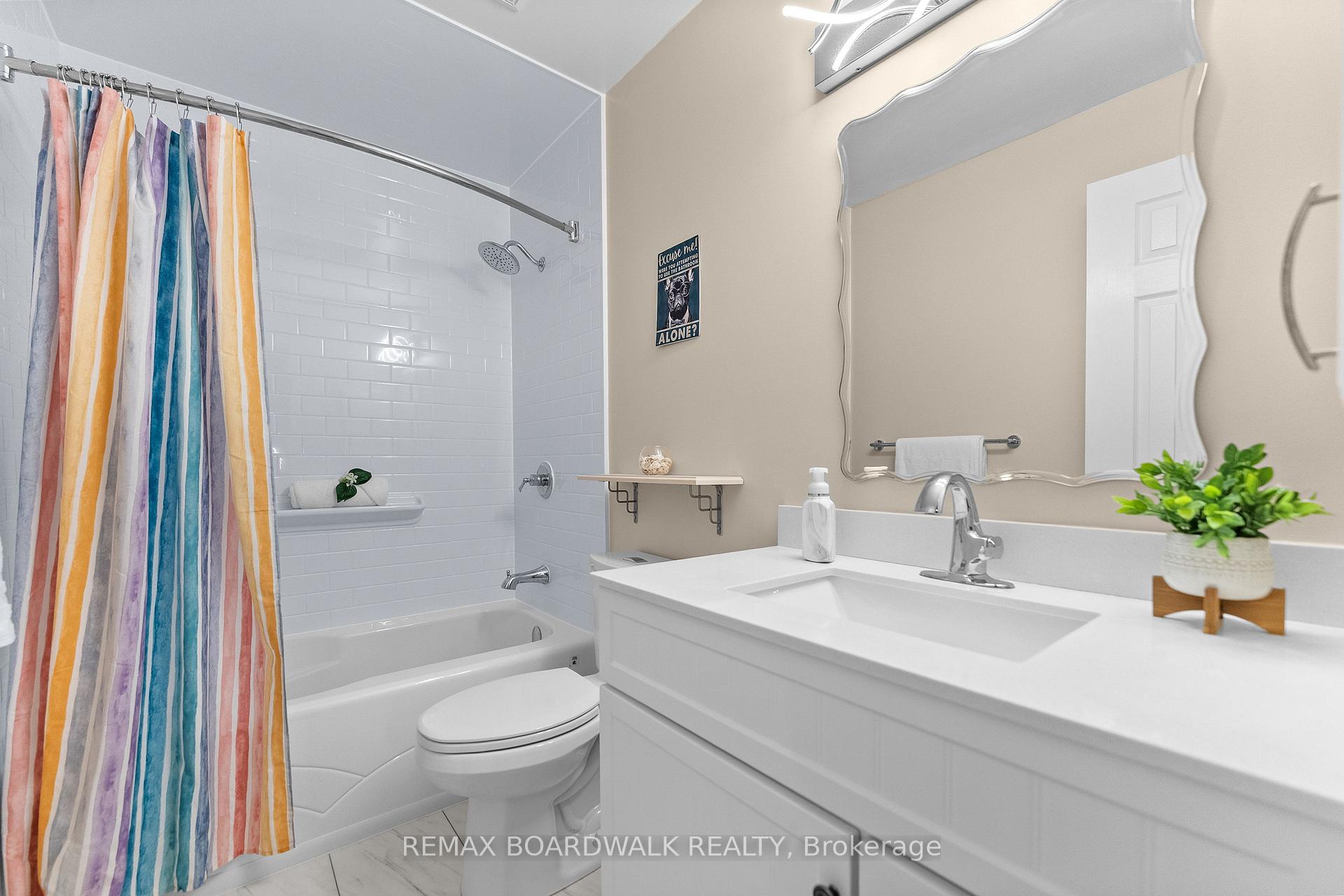 Photo 25 of 302 Statewood Drive, Ottawa, Kanata - Morgan's Grant/South March — HOMEH