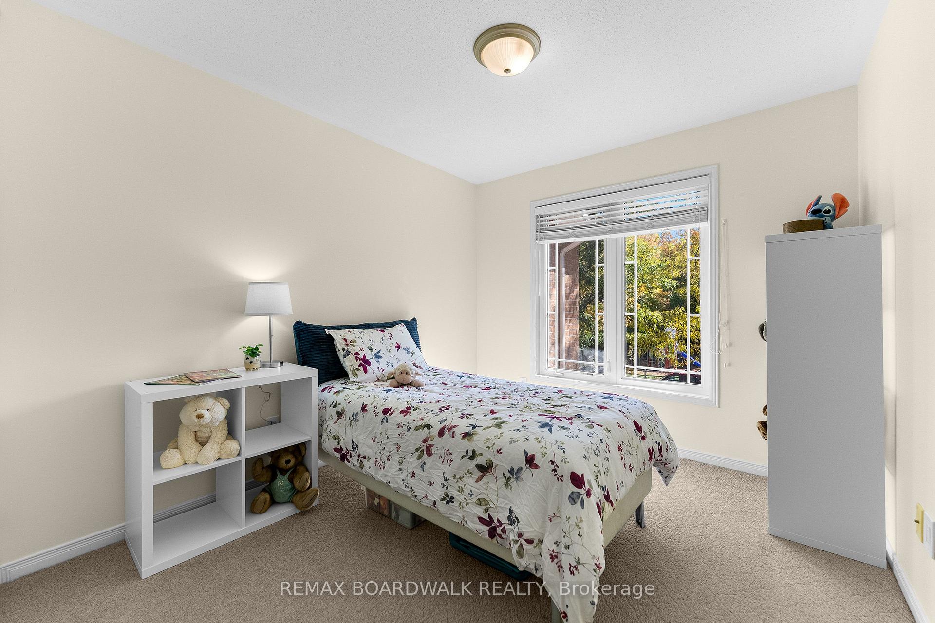 Photo 28 of 302 Statewood Drive, Ottawa, Kanata - Morgan's Grant/South March — HOMEH