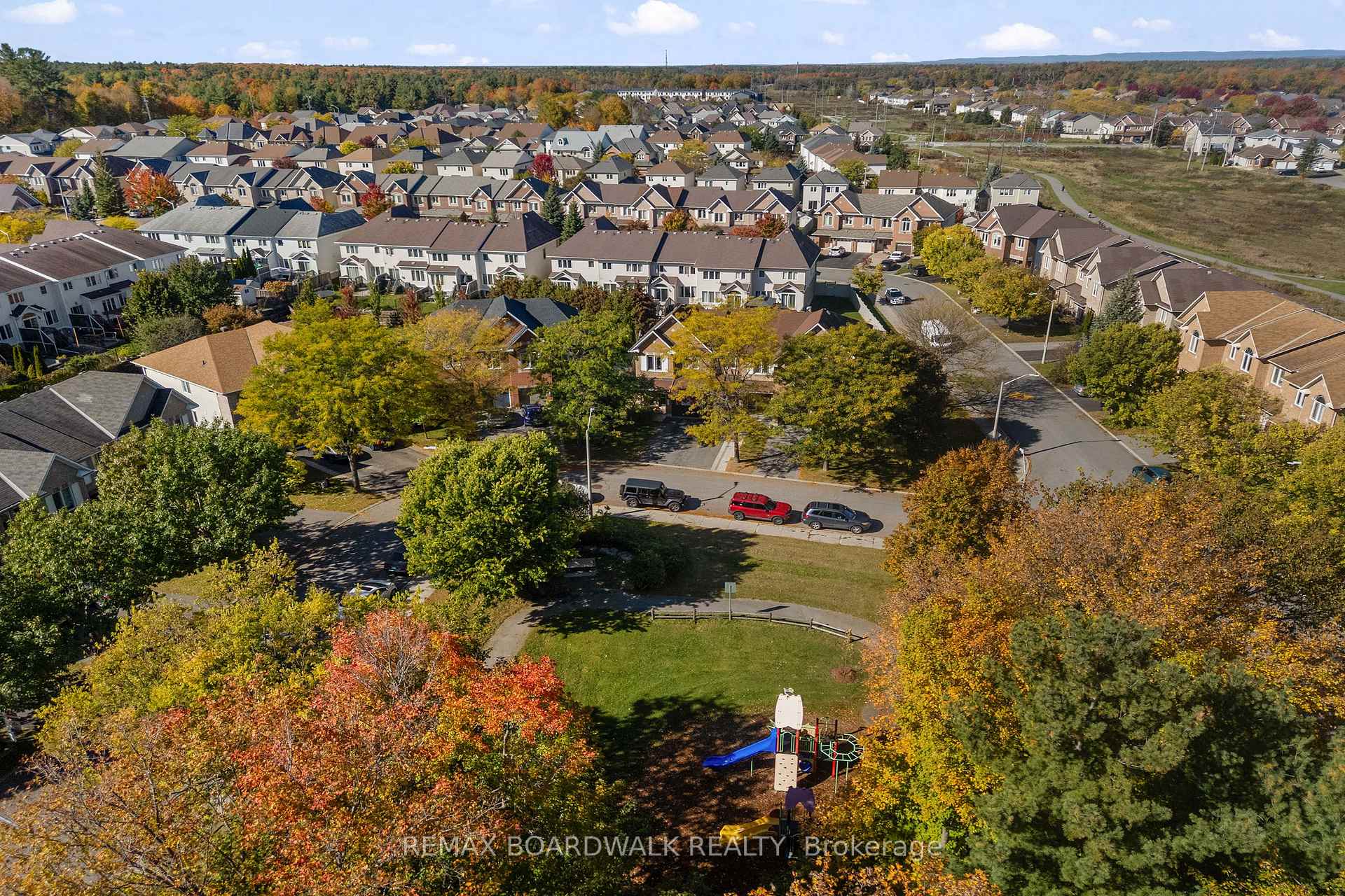 Photo 34 of 302 Statewood Drive, Ottawa, Kanata - Morgan's Grant/South March — HOMEH