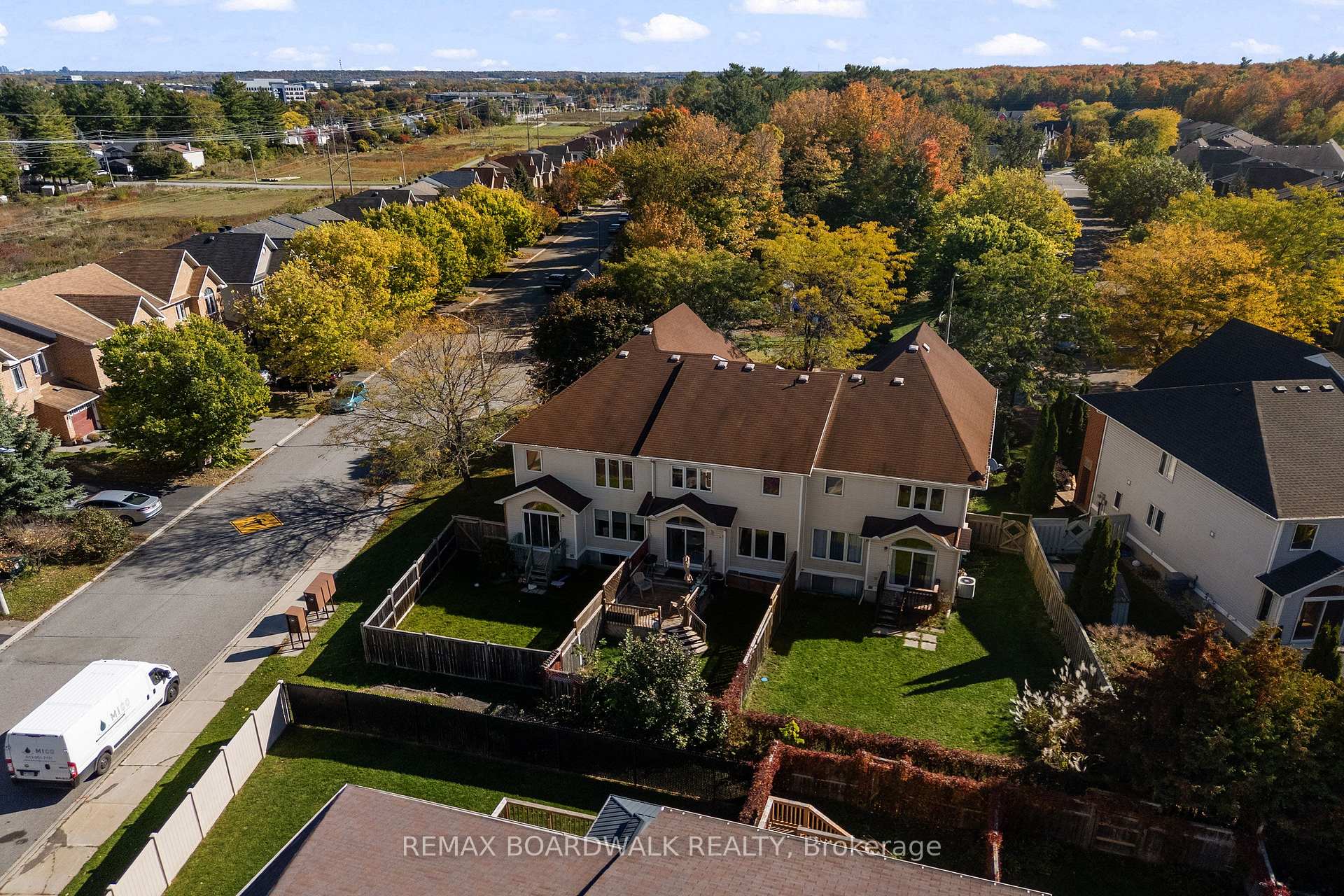 Photo 39 of 302 Statewood Drive, Ottawa, Kanata - Morgan's Grant/South March — HOMEH