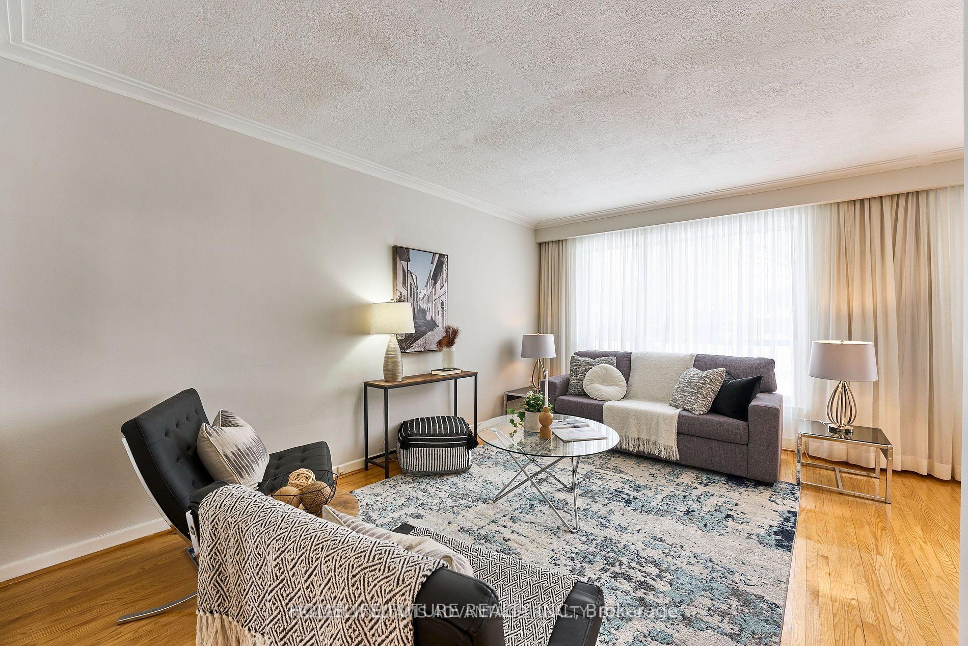 Photo 4 of Unit Main, 417 Painted Post Drive, Scarborough, Woburn — HOMEH
