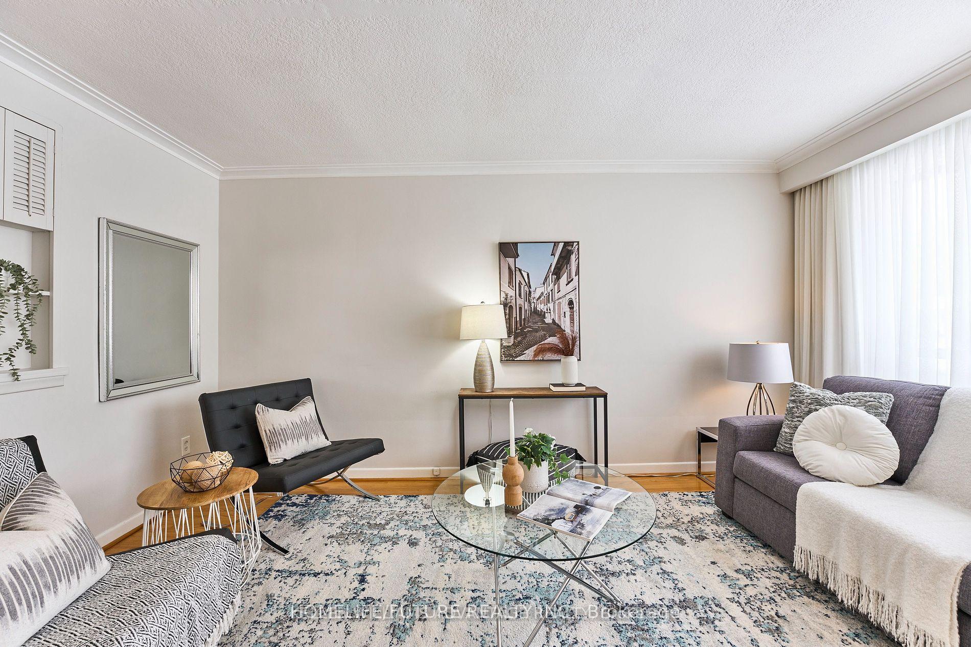 Photo 5 of Unit Main, 417 Painted Post Drive, Scarborough, Woburn — HOMEH