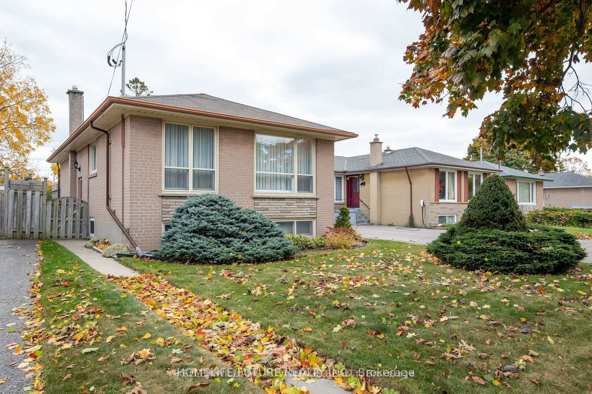Photo 34 of Unit Main, 417 Painted Post Drive, Scarborough, Woburn — HOMEH
