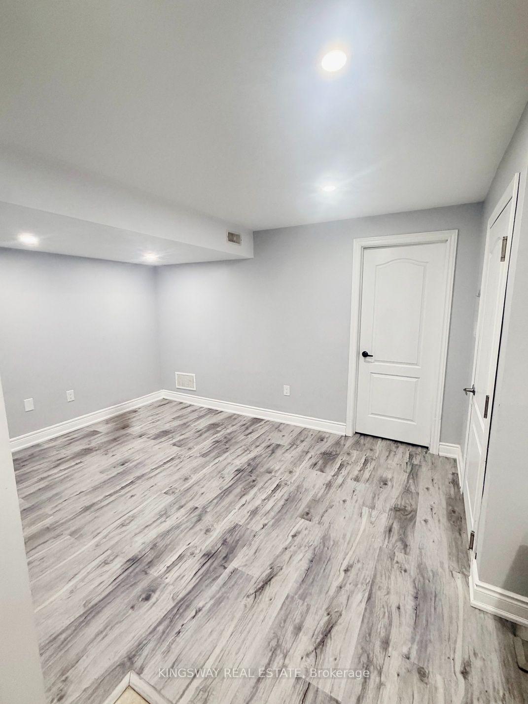 Photo 6 of 67 Baffin Crescent, Brampton, Northwest Brampton — HOMEH