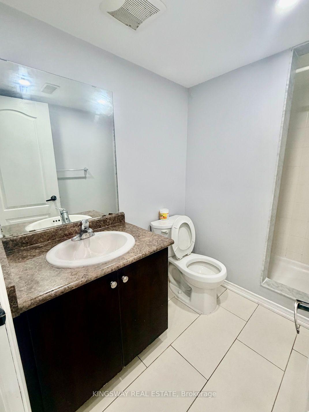 Photo 11 of 67 Baffin Crescent, Brampton, Northwest Brampton — HOMEH
