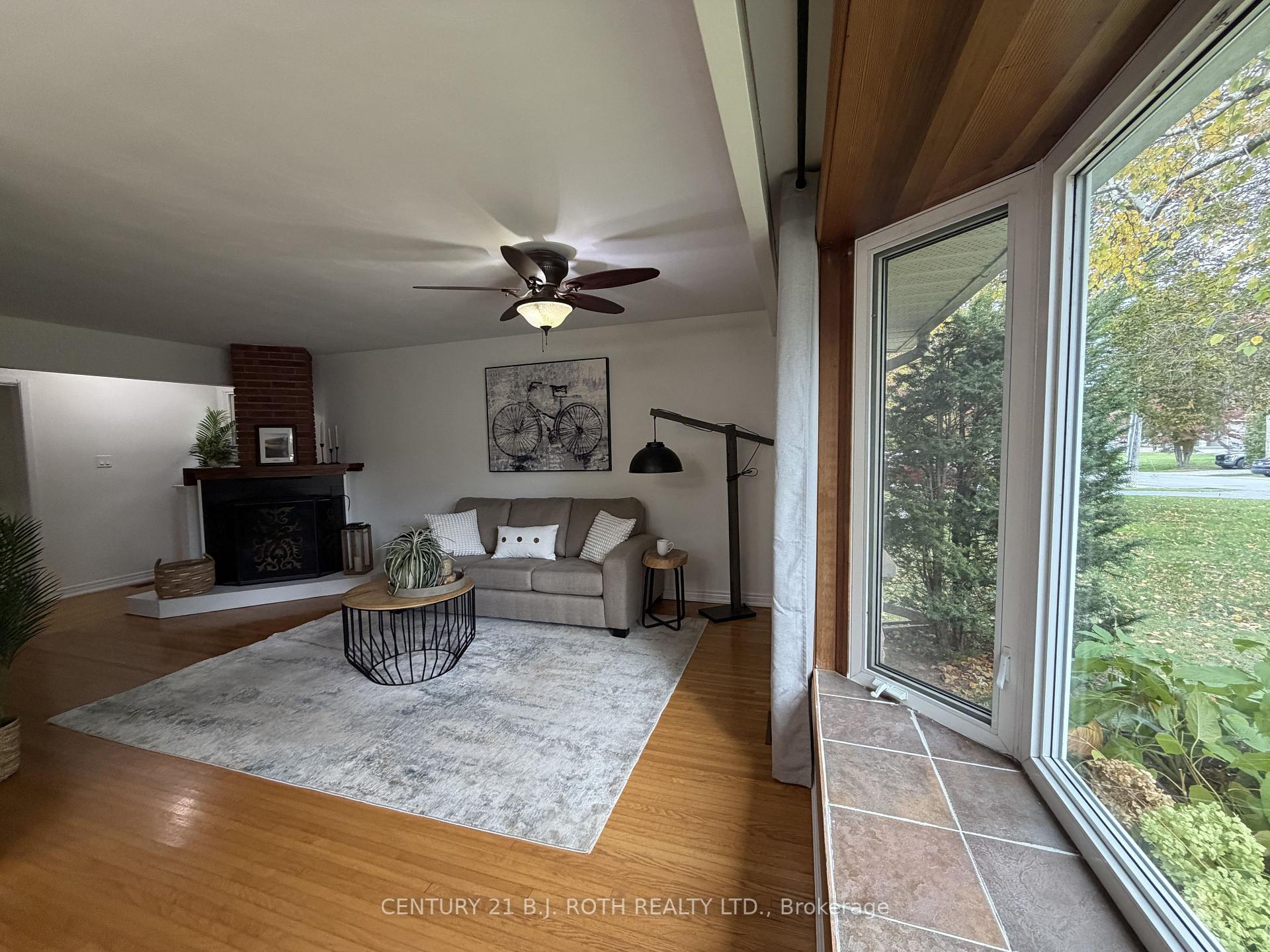 Photo 32 of 72 Allan Street, Scugog, Port Perry — HOMEH