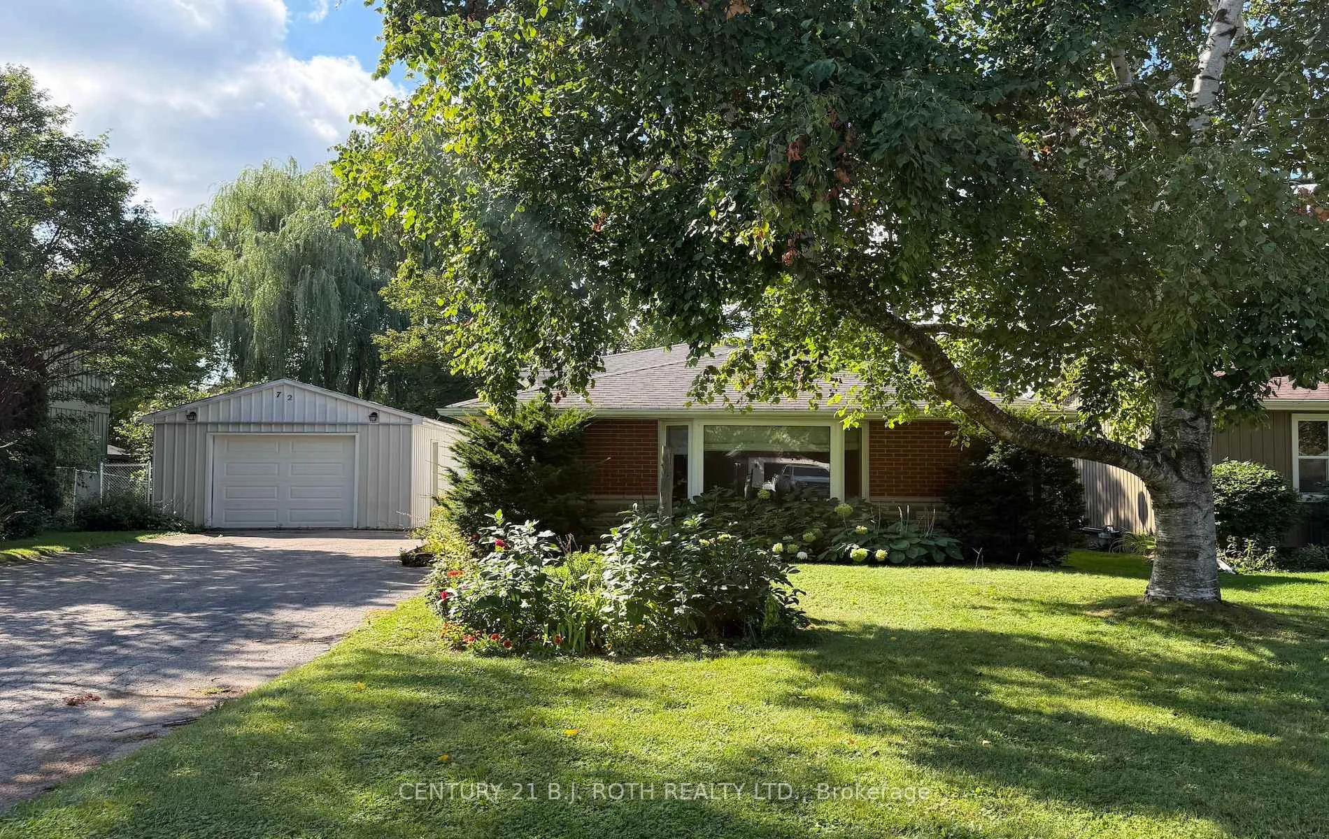 Photo 2 of 72 Allan Street, Scugog, Port Perry — HOMEH