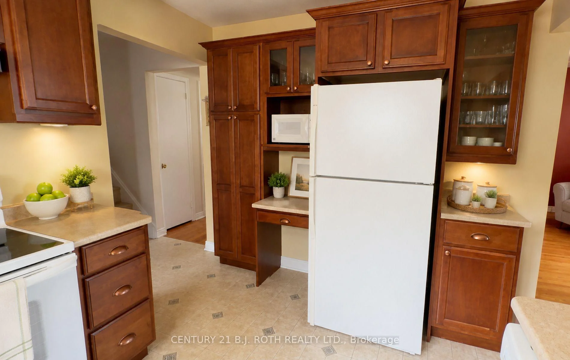 Photo 13 of 72 Allan Street, Scugog, Port Perry — HOMEH