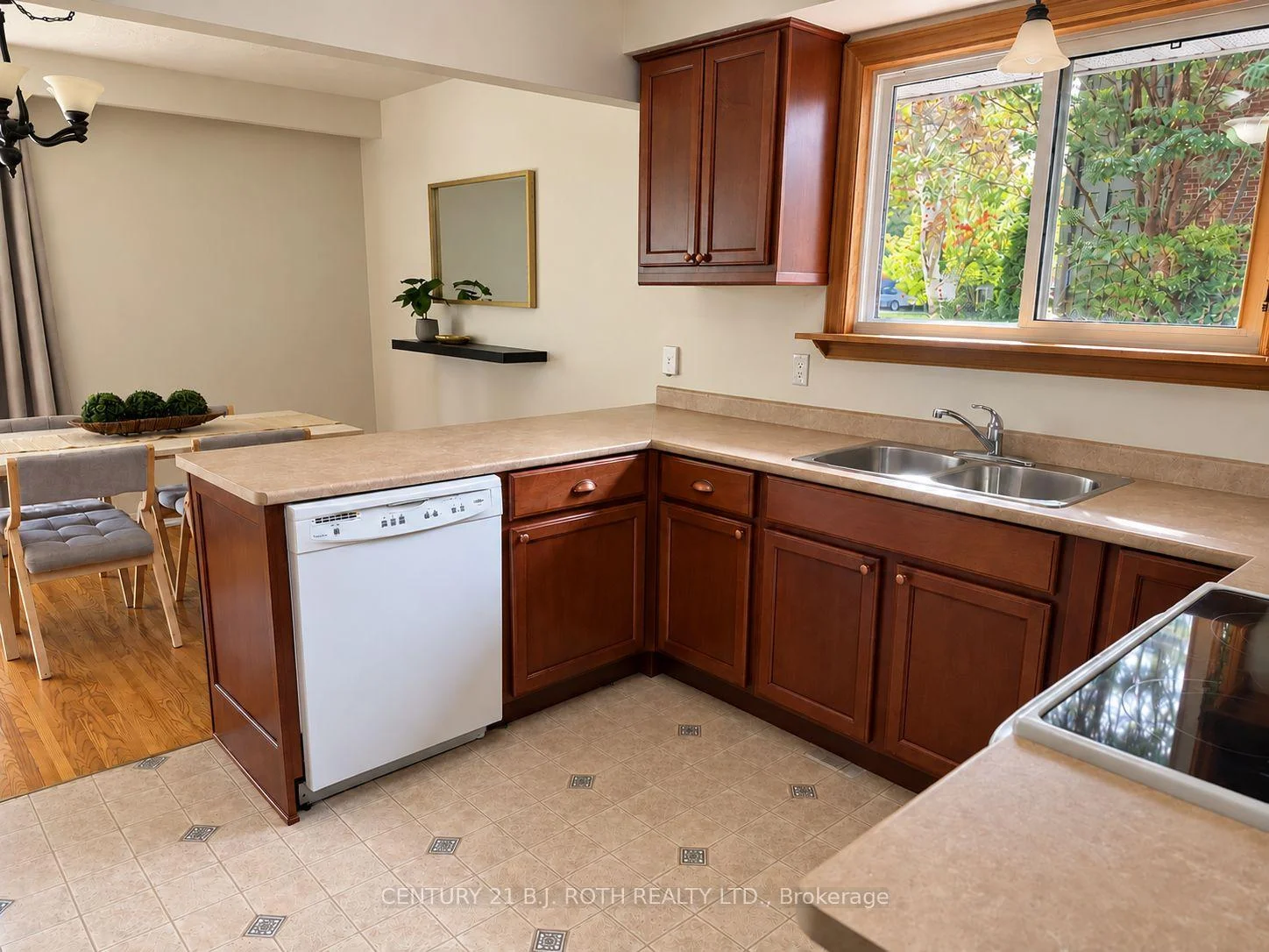 Photo 17 of 72 Allan Street, Scugog, Port Perry — HOMEH