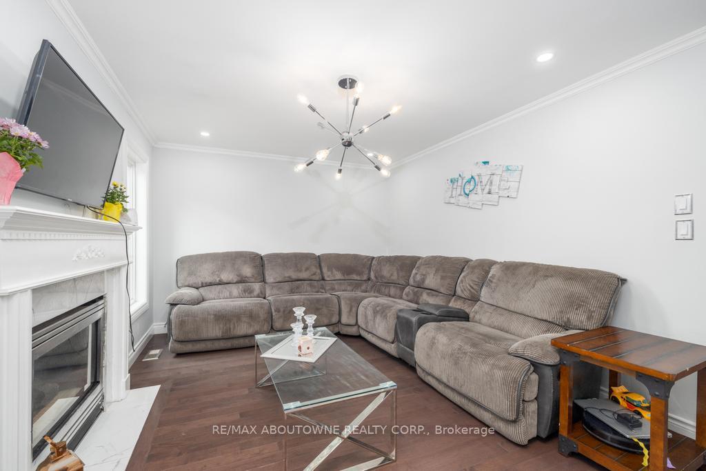 Photo 30 of 14 Sable Drive, Hamilton, Ancaster — HOMEH