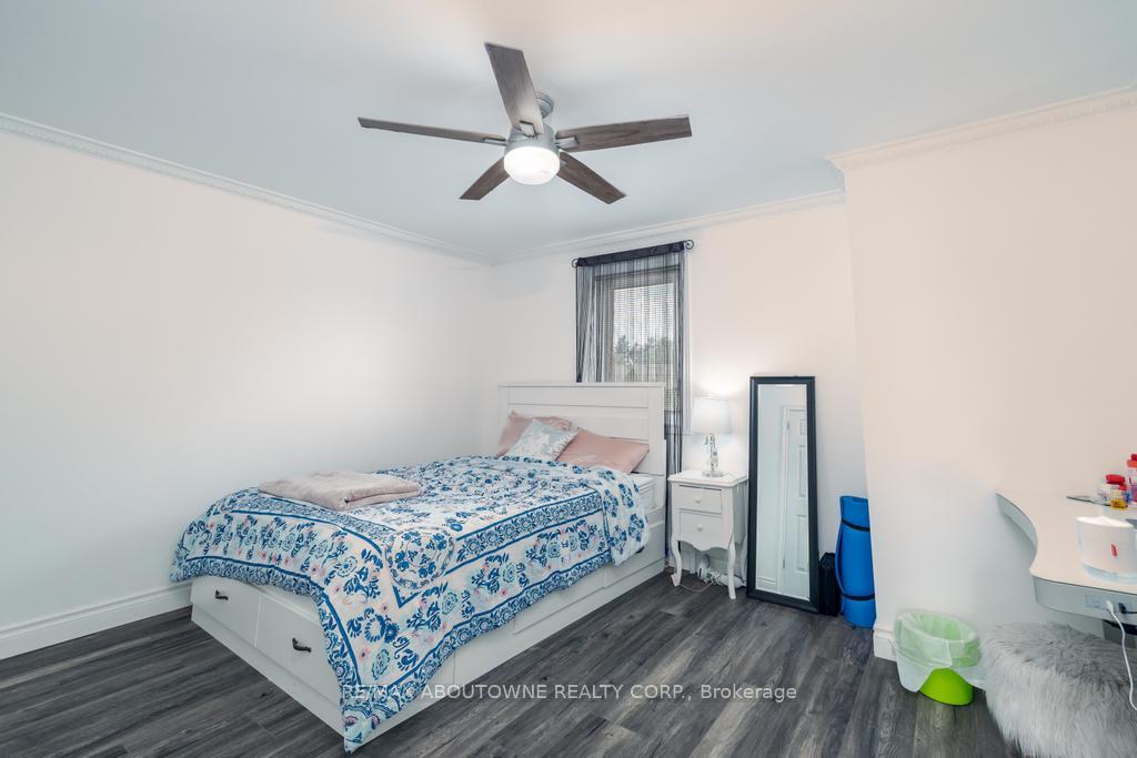Photo 41 of 14 Sable Drive, Hamilton, Ancaster — HOMEH