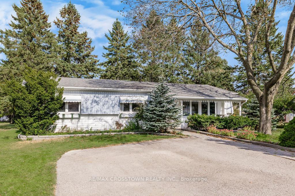 Photo 2 of 2 Tamarack Court, Innisfil, Rural Innisfil — HOMEH