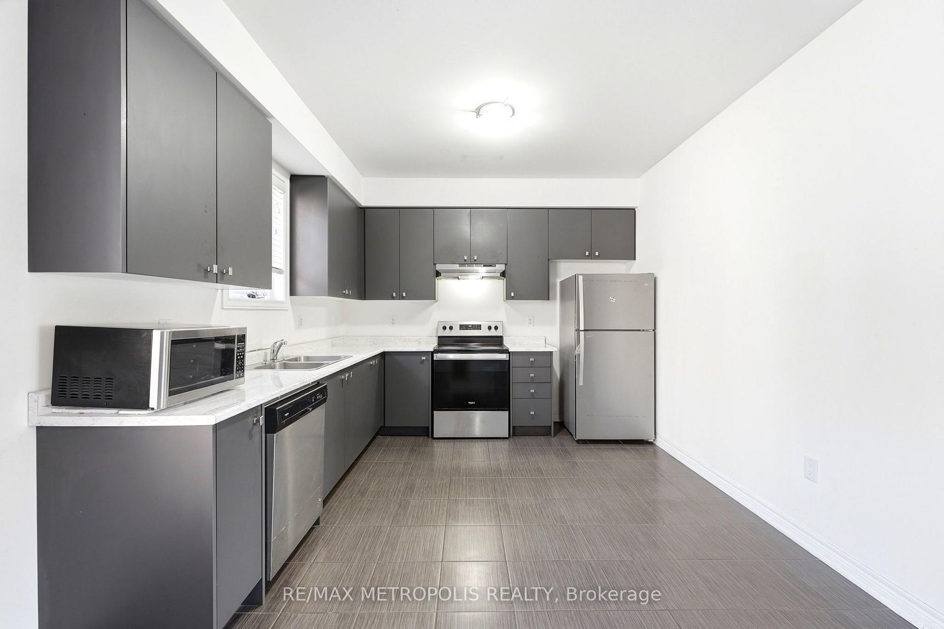 Photo 13 of Unit Main, 31 Allegro Drive, Brampton, Credit Valley — HOMEH