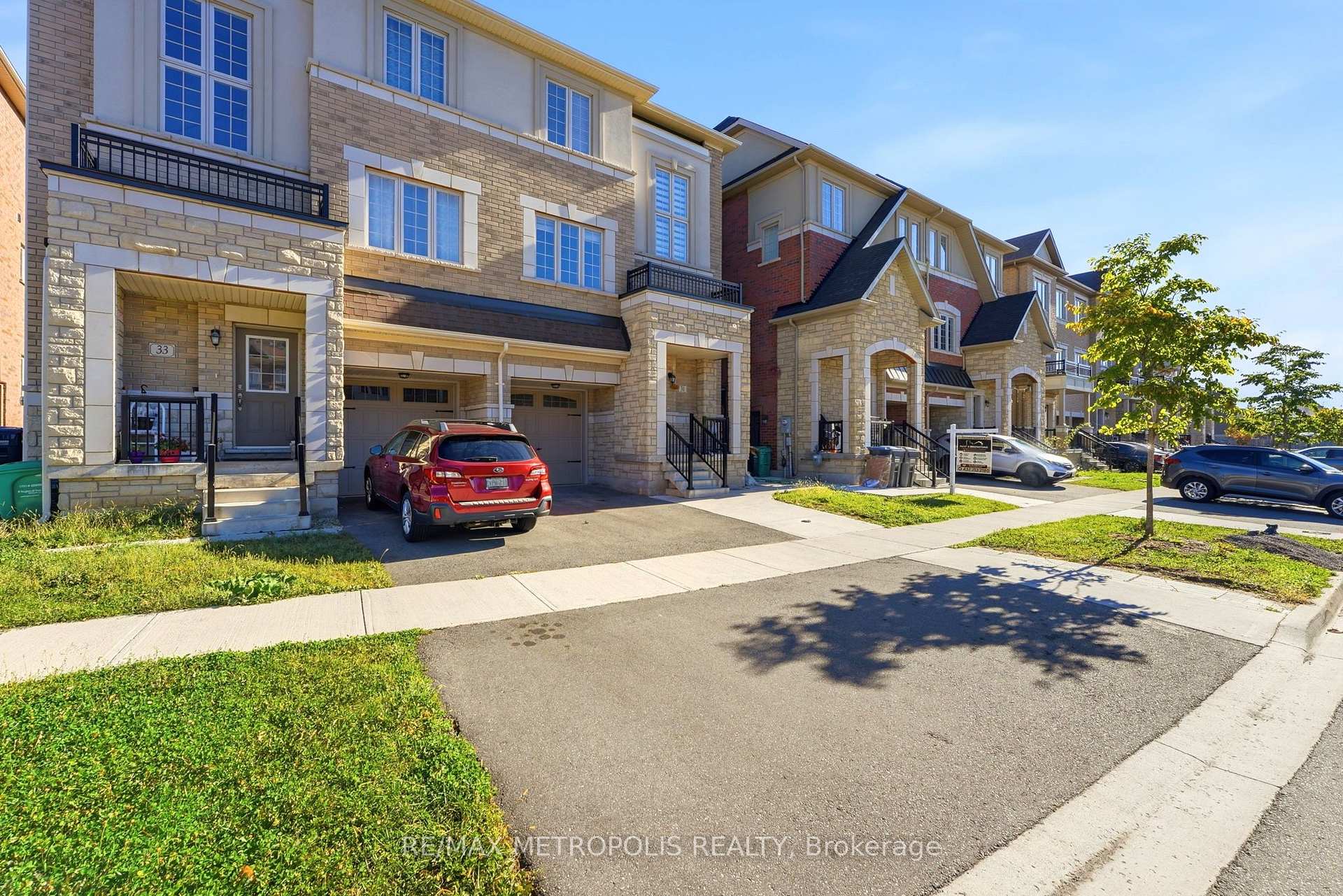 Photo 5 of Unit Main, 31 Allegro Drive, Brampton, Credit Valley — HOMEH