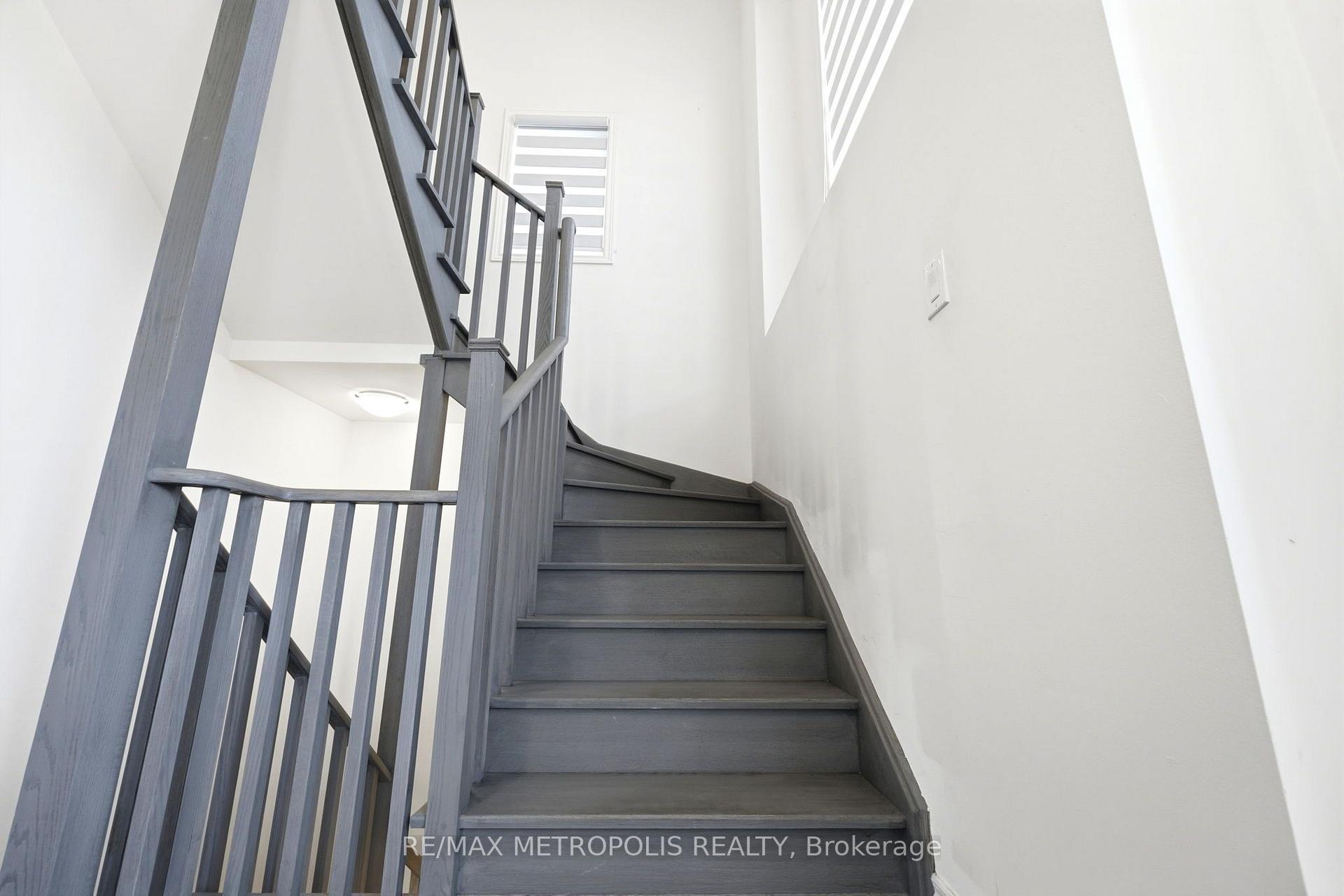 Photo 54 of Unit Main, 31 Allegro Drive, Brampton, Credit Valley — HOMEH