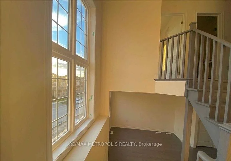 Photo 6 of Unit Main, 31 Allegro Drive, Brampton, Credit Valley — HOMEH