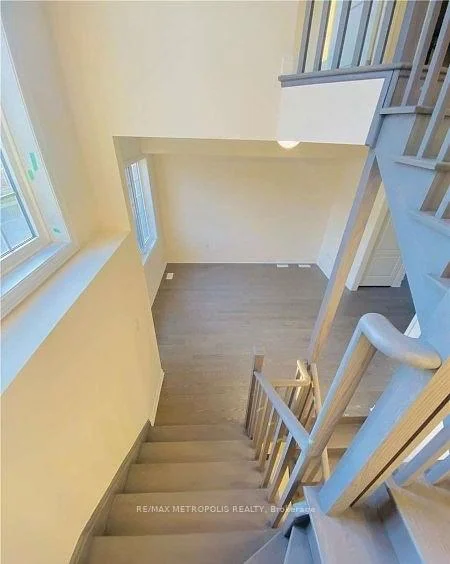 Photo 24 of Unit Main, 31 Allegro Drive, Brampton, Credit Valley — HOMEH