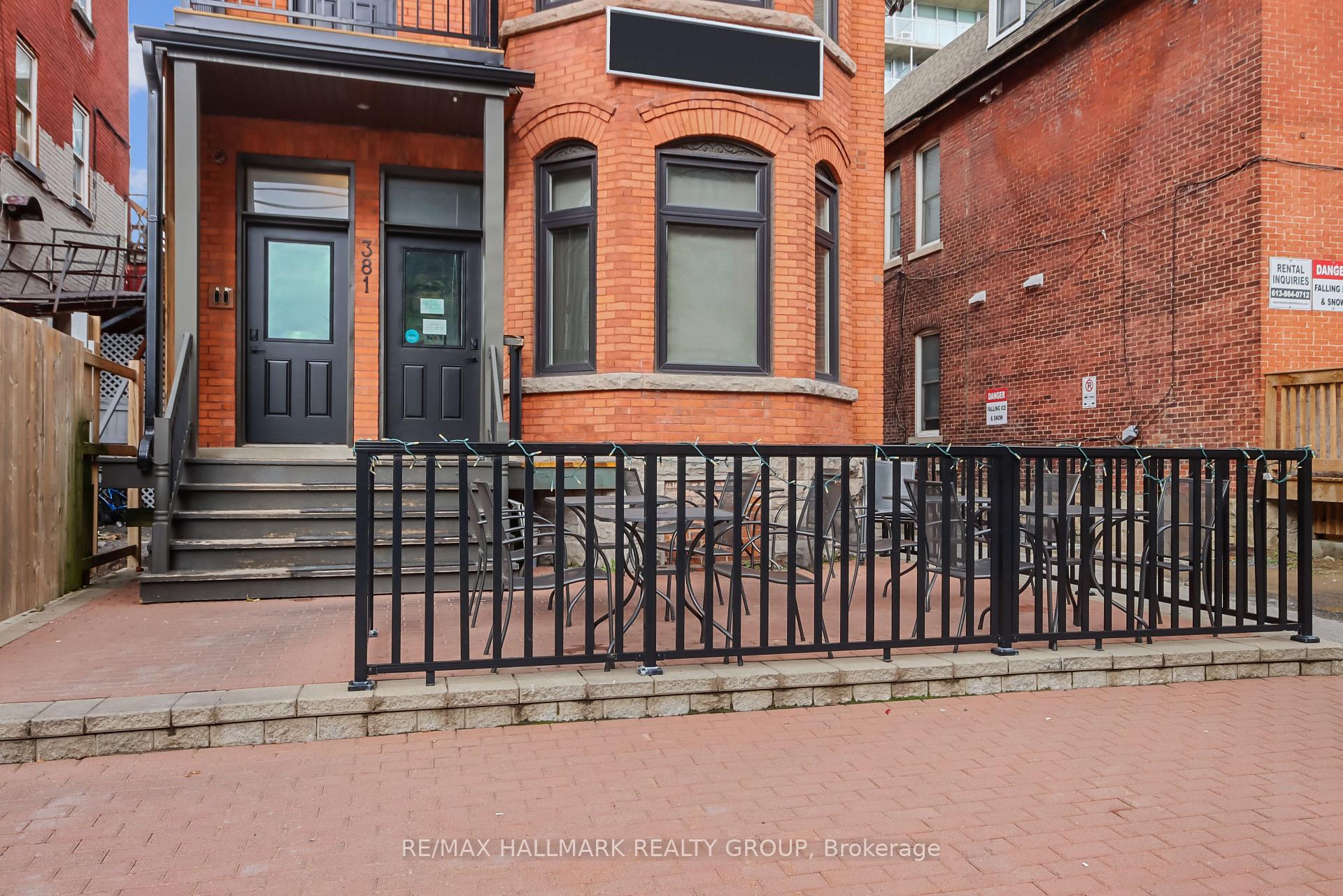 Photo 2 of 381 Cooper Street, Ottawa, Ottawa Centre — HOMEH