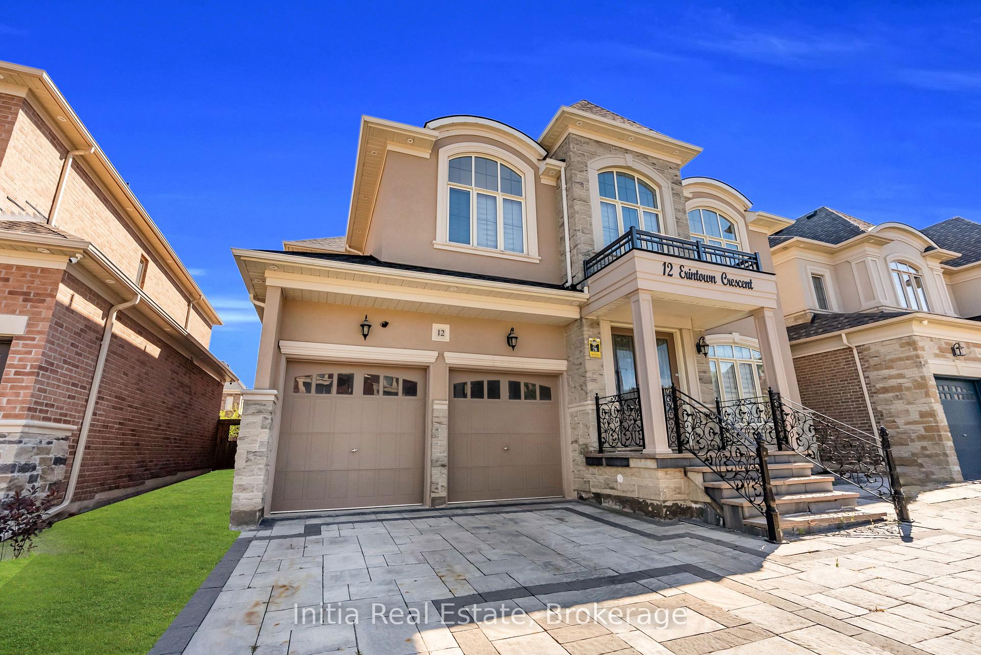 Photo 3 of 12 Erintown Crescent S, Brampton, Toronto Gore Rural Estate — HOMEH