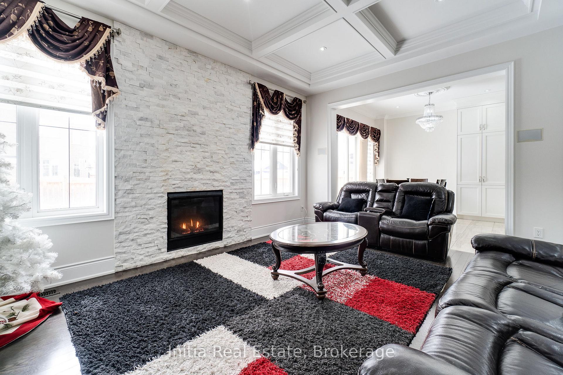 Photo 13 of 12 Erintown Crescent S, Brampton, Toronto Gore Rural Estate — HOMEH