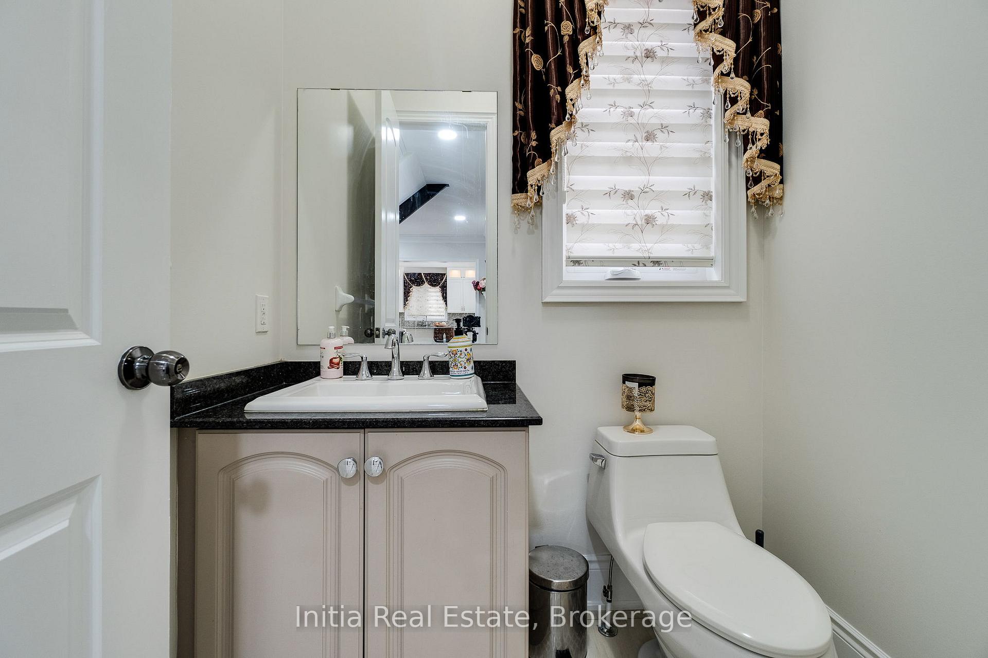 Photo 23 of 12 Erintown Crescent S, Brampton, Toronto Gore Rural Estate — HOMEH