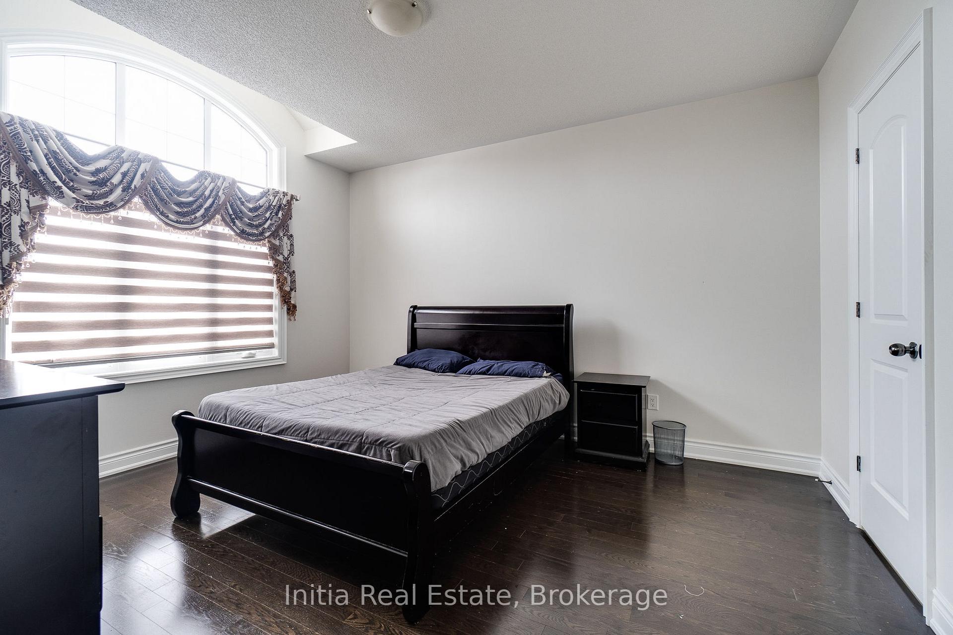 Photo 41 of 12 Erintown Crescent S, Brampton, Toronto Gore Rural Estate — HOMEH