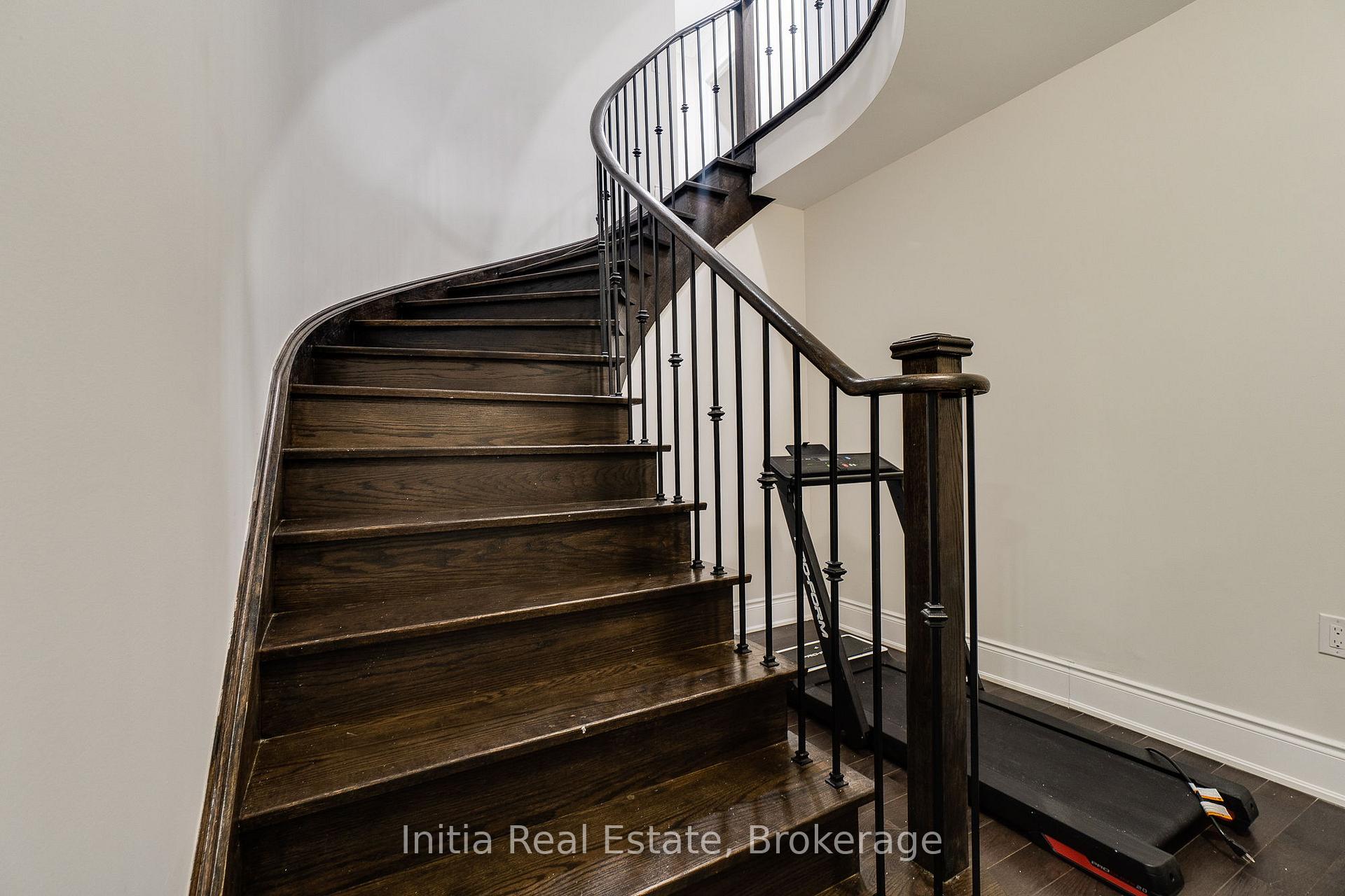 Photo 44 of 12 Erintown Crescent S, Brampton, Toronto Gore Rural Estate — HOMEH