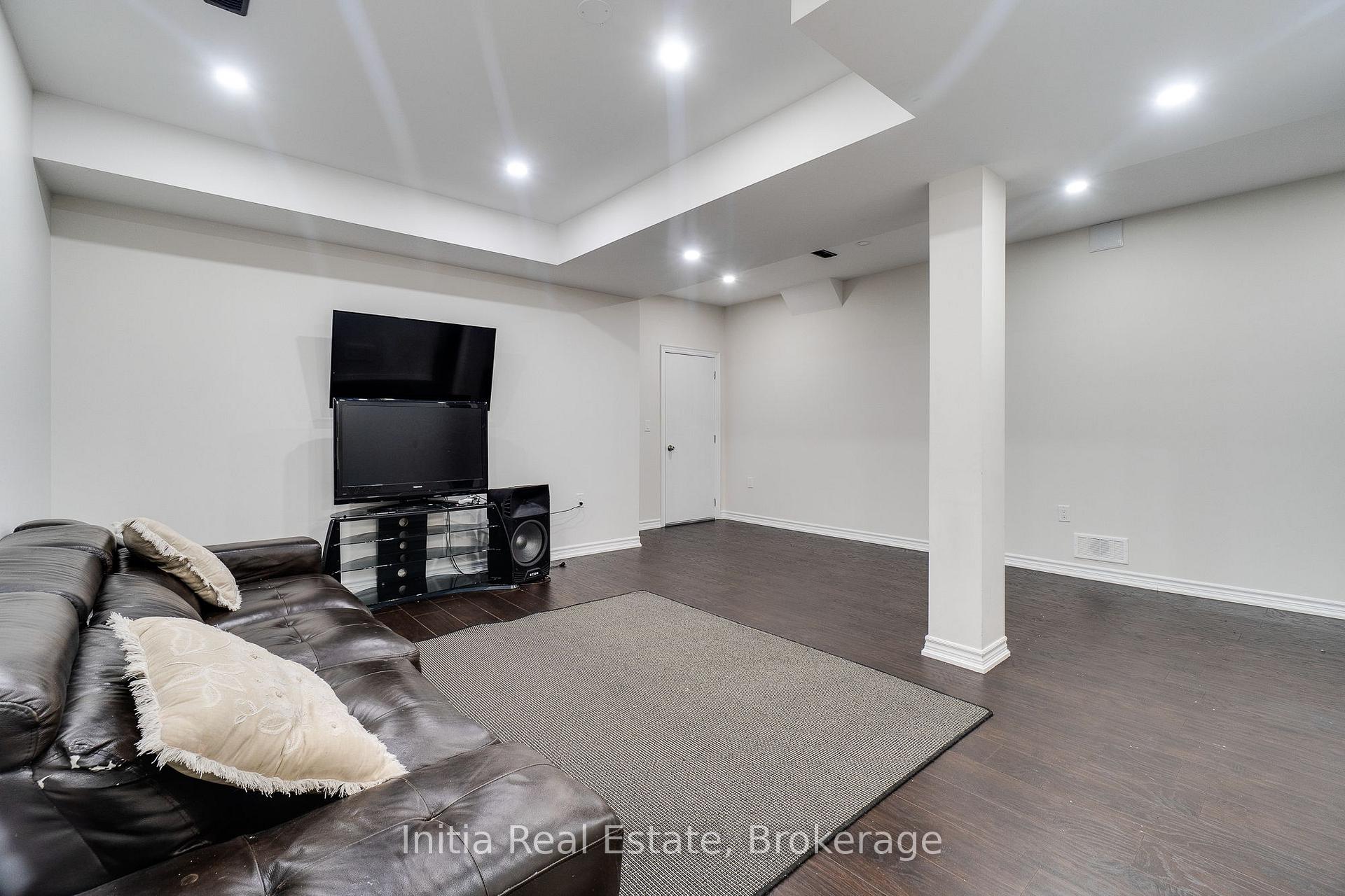 Photo 52 of 12 Erintown Crescent S, Brampton, Toronto Gore Rural Estate — HOMEH