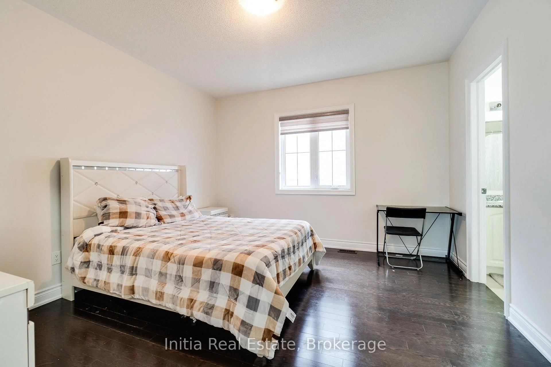 Photo 37 of 12 Erintown Crescent S, Brampton, Toronto Gore Rural Estate — HOMEH
