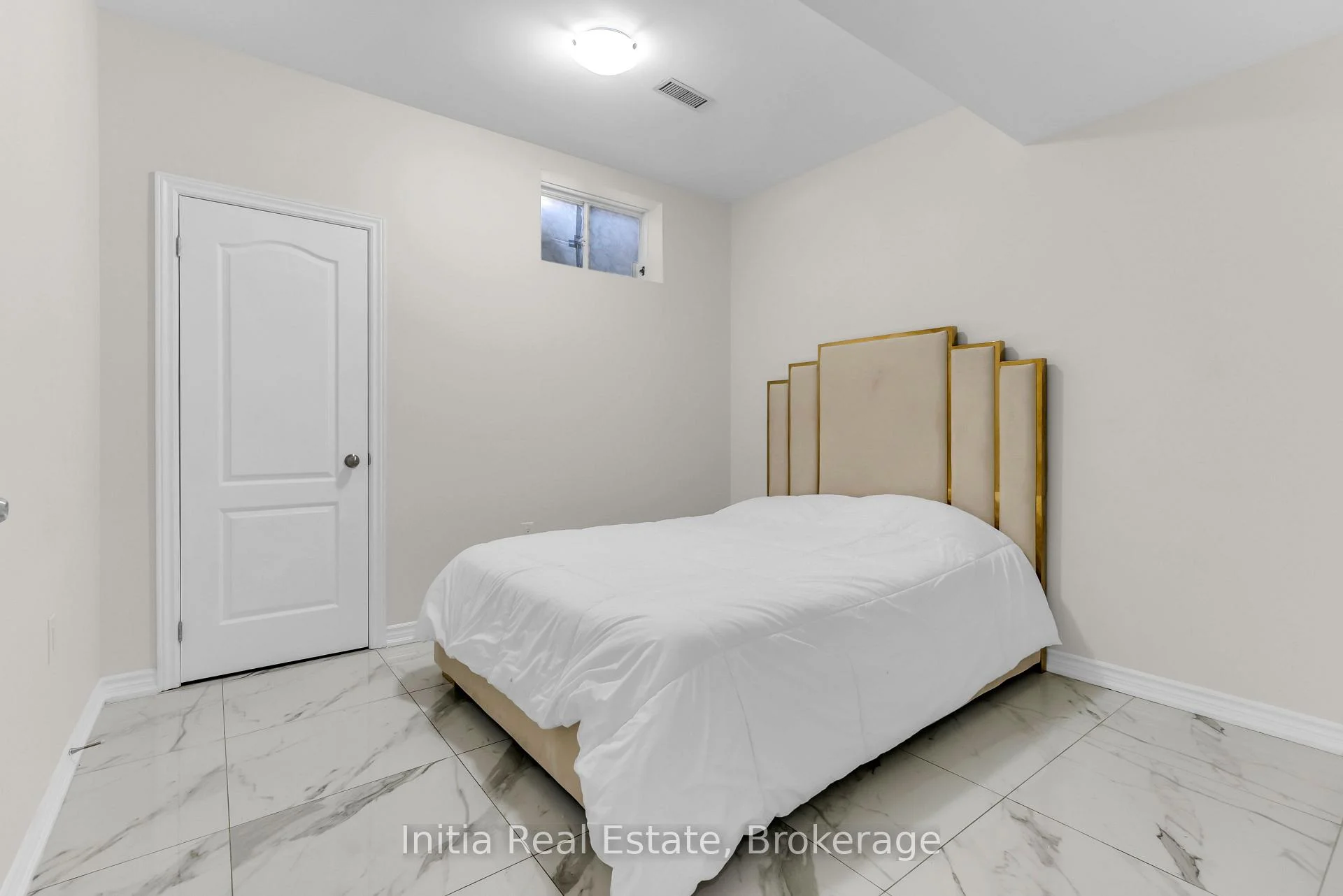 Photo 56 of 12 Erintown Crescent S, Brampton, Toronto Gore Rural Estate — HOMEH